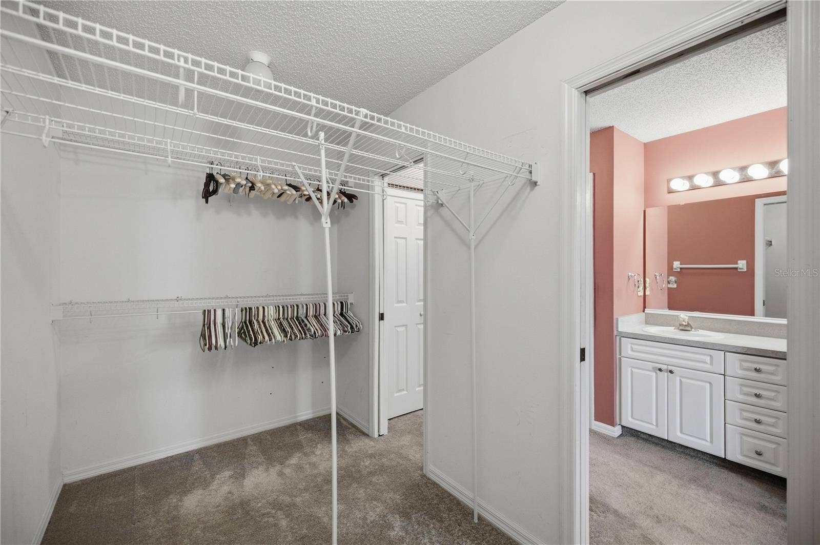 32802 CROOKED OAKS LANE, Leesburg, FL 34748 Double Walk-In Closet