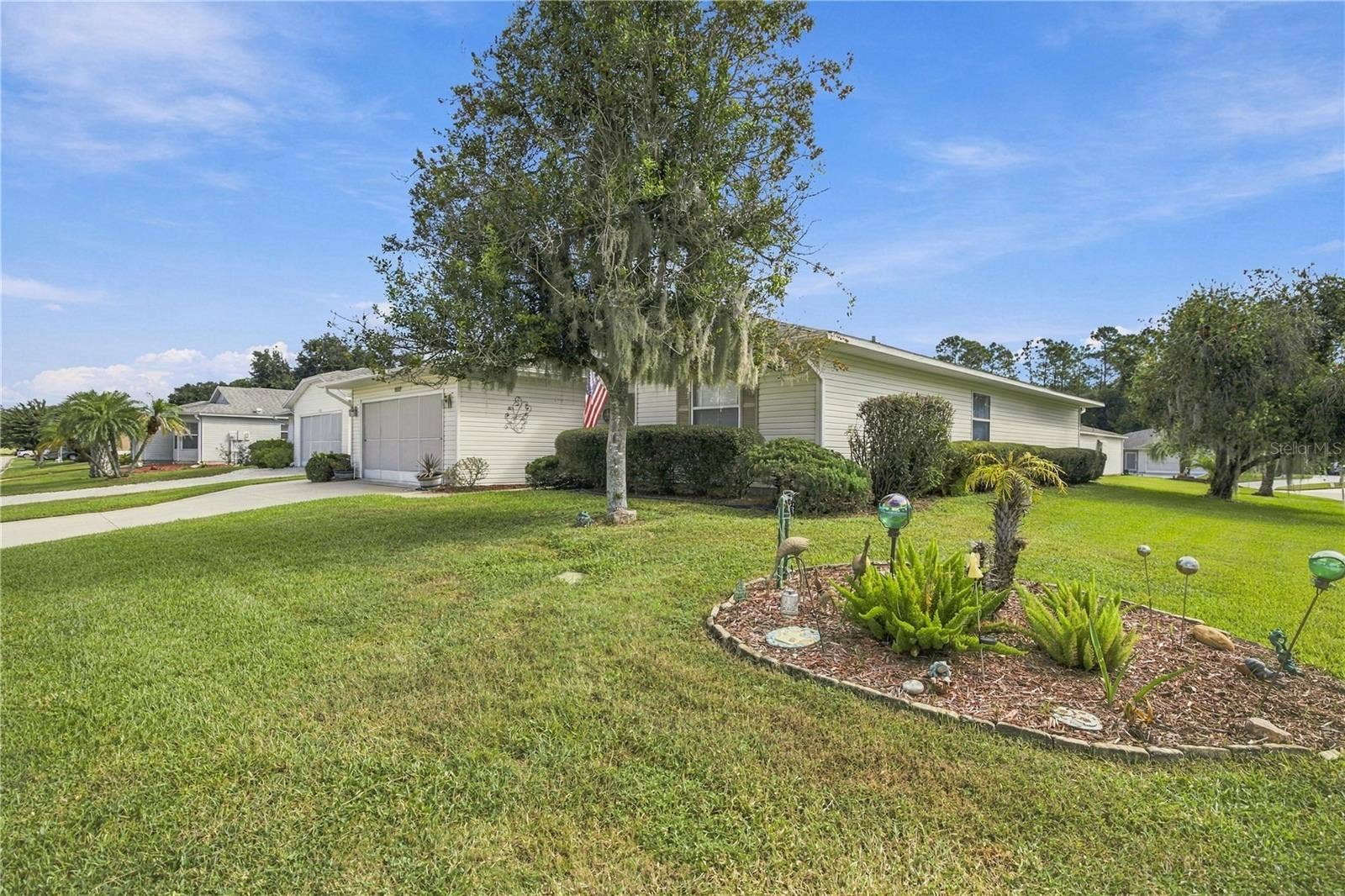 32802 CROOKED OAKS LANE, Leesburg, FL 34748 32802 CROOKED OAKS LANE, Leesburg, FL 34748
