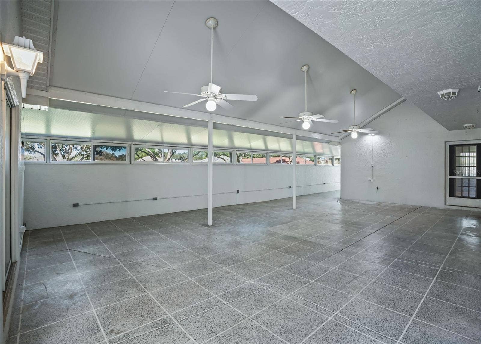 23x69 Covered Courtyard