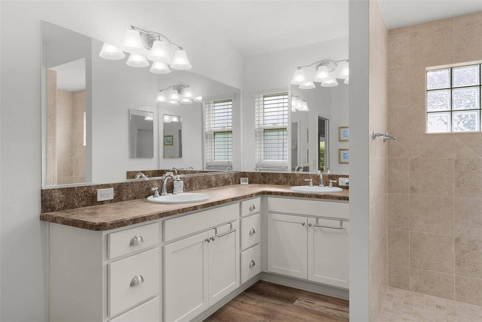 3277 KRANZ AVENUE, The Villages, FL 32163 3277 KRANZ AVENUE, The Villages, FL 32163