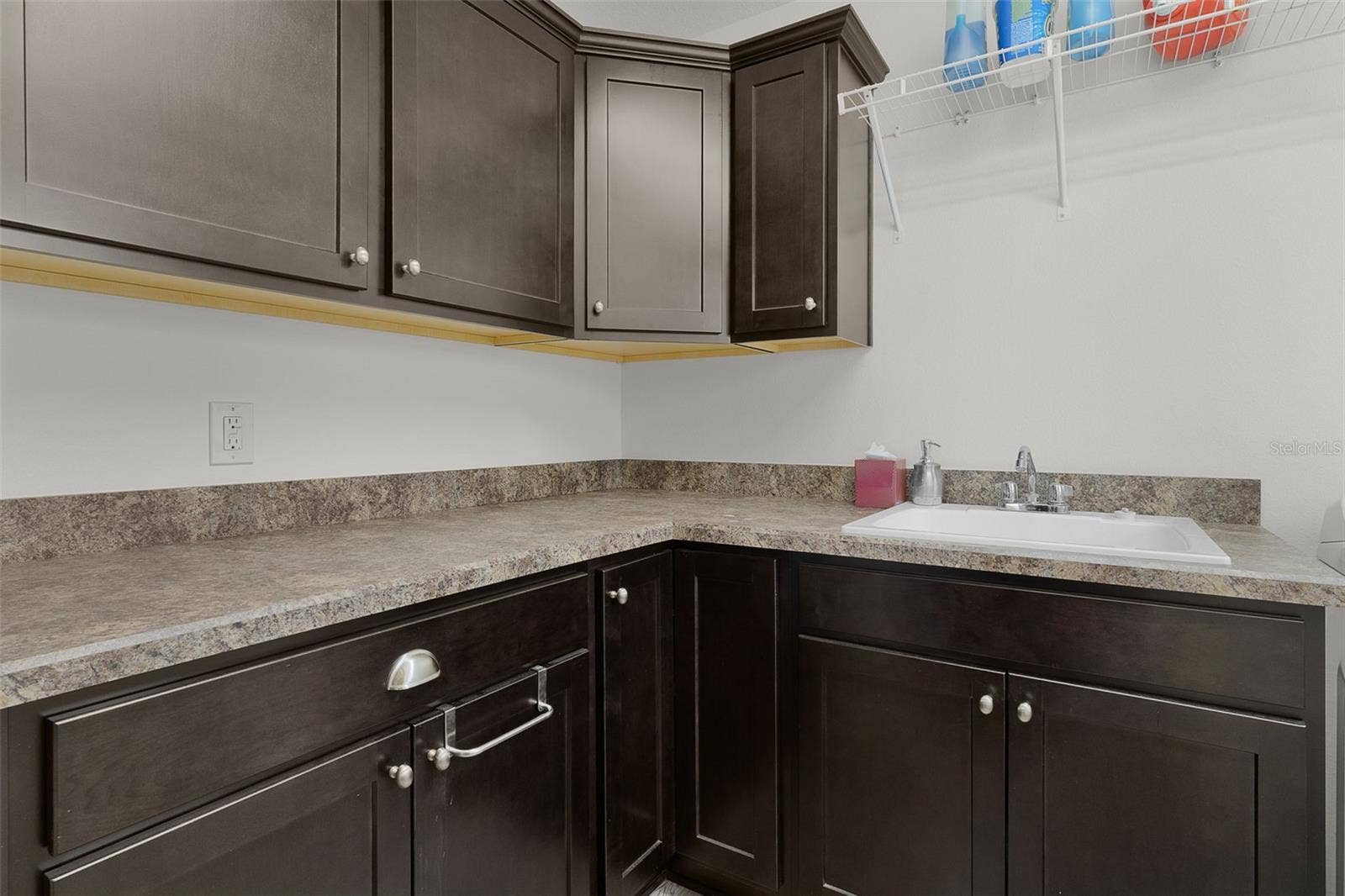 3277 KRANZ AVENUE, The Villages, FL 32163 3277 KRANZ AVENUE, The Villages, FL 32163