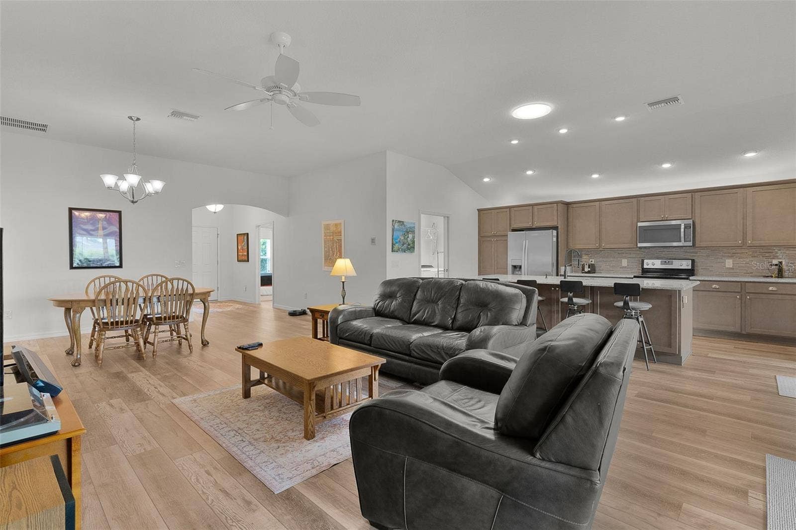 3277 KRANZ AVENUE, The Villages, FL 32163 3277 KRANZ AVENUE, The Villages, FL 32163