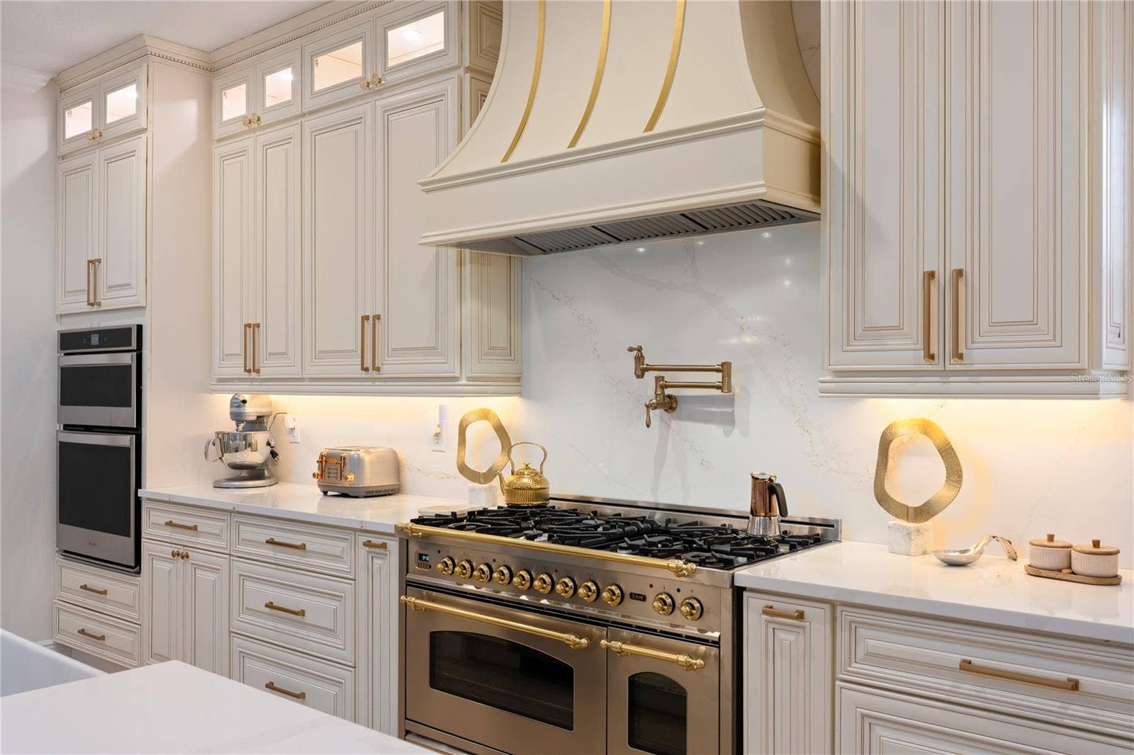 Custom Range Hood & Pot Filler