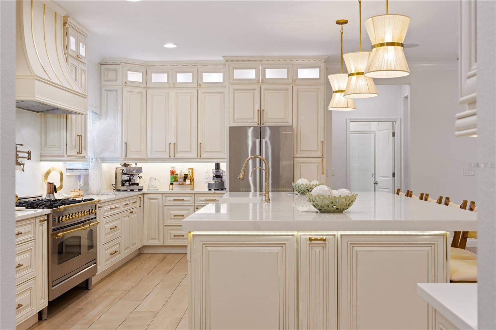 Kitchen Island Underlighting & Storage
