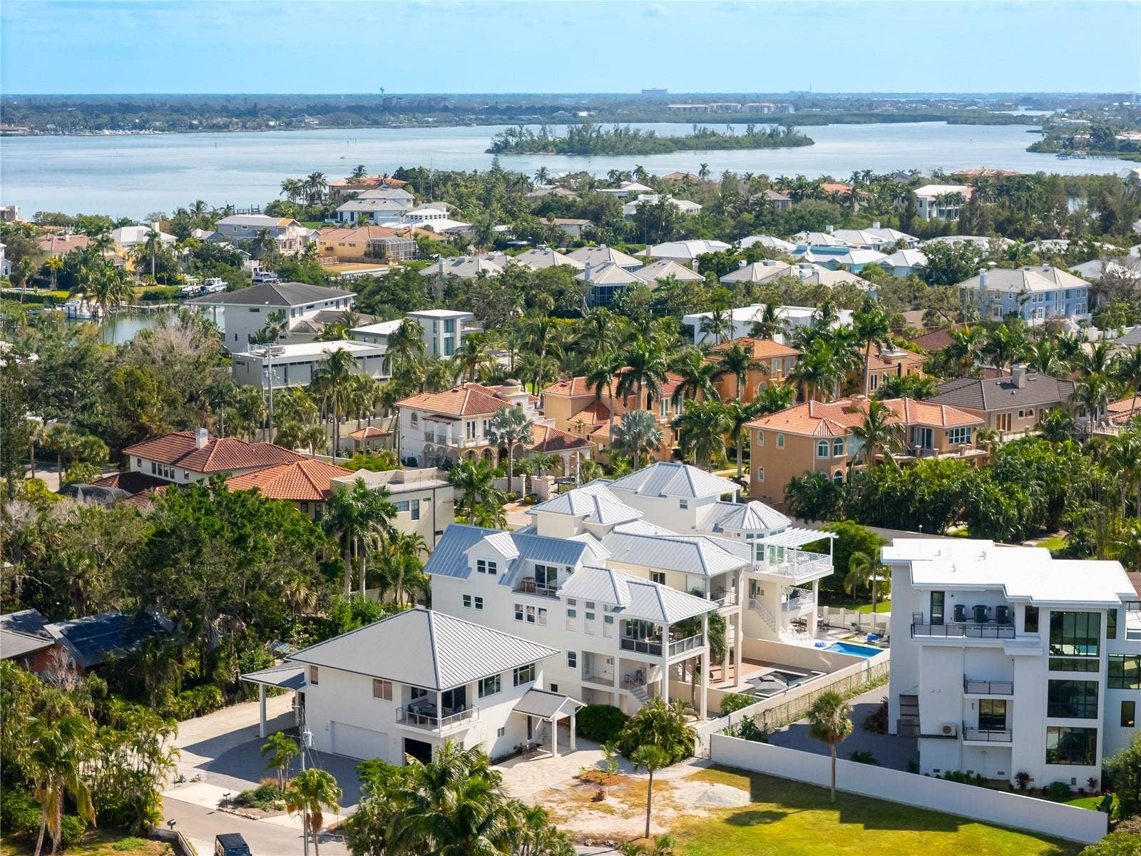 116 GARDEN LANE, Sarasota, FL 34242