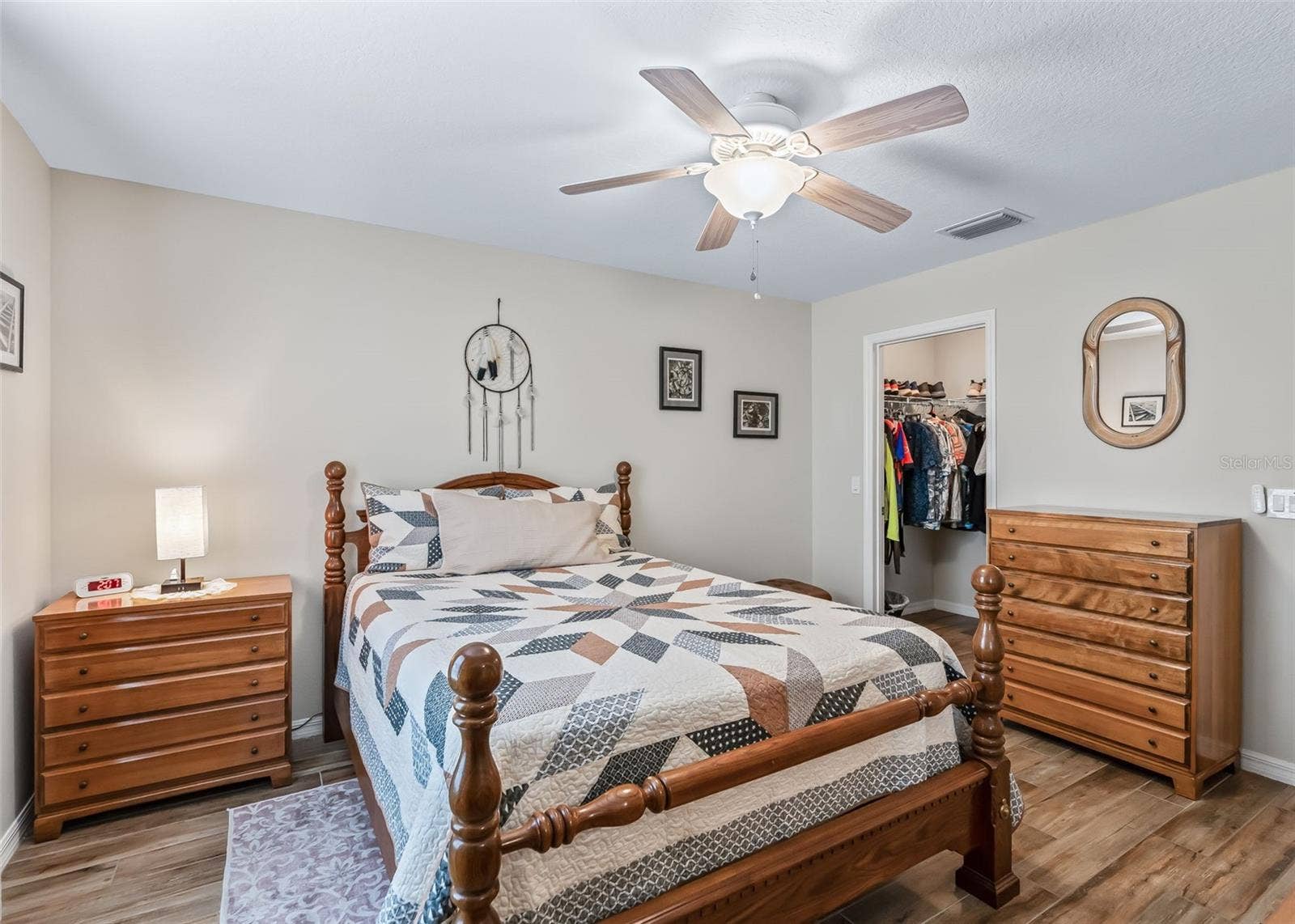 2182 KAYLEE DRIVE, The Villages, FL 32162 2182 KAYLEE DRIVE, The Villages, FL 32162