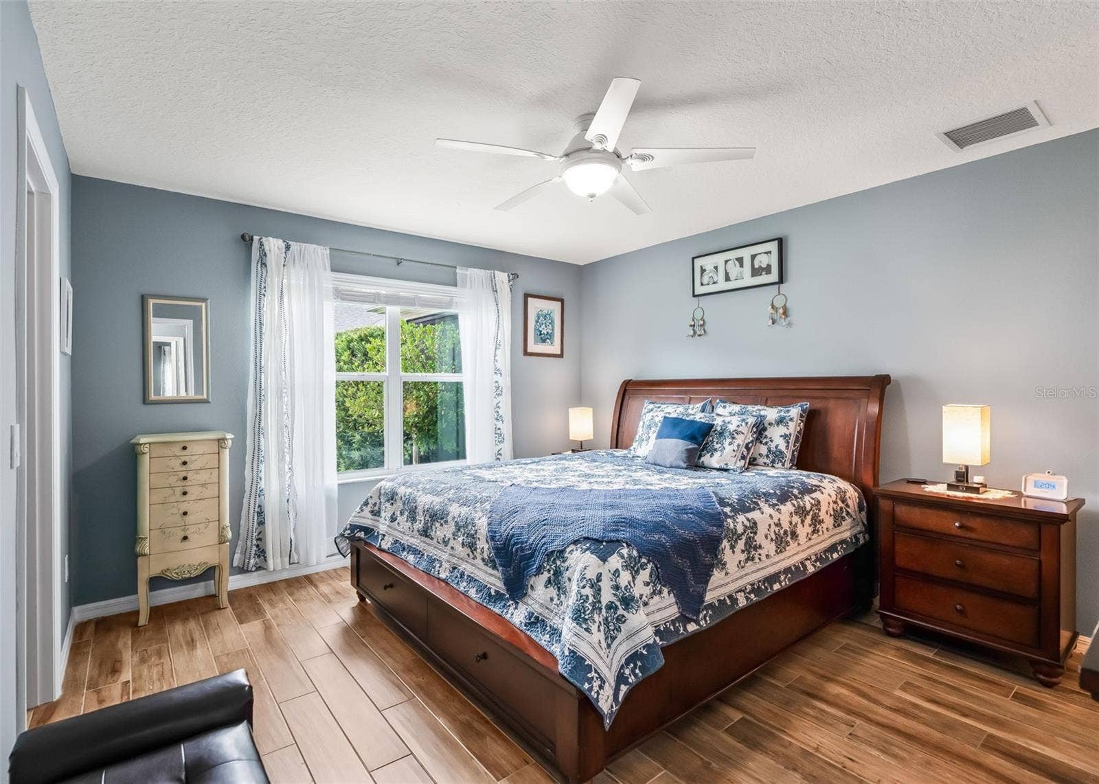 2182 KAYLEE DRIVE, The Villages, FL 32162 2182 KAYLEE DRIVE, The Villages, FL 32162