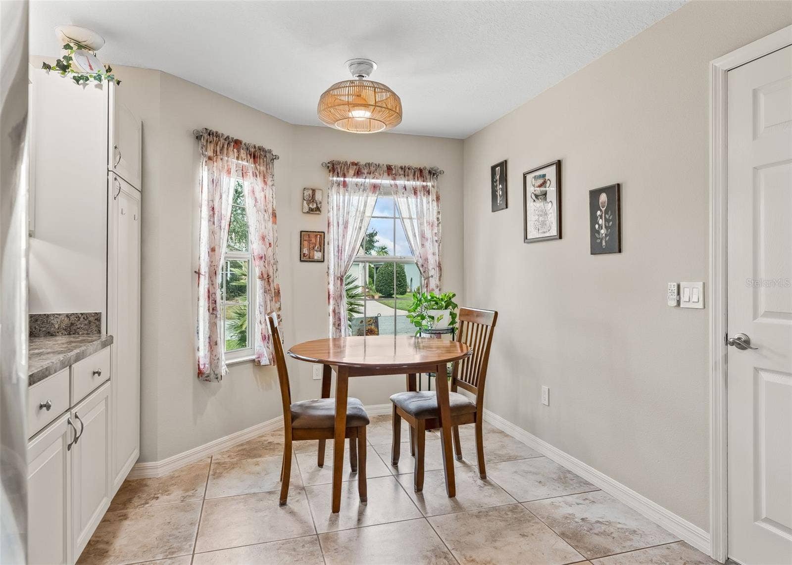 2182 KAYLEE DRIVE, The Villages, FL 32162 2182 KAYLEE DRIVE, The Villages, FL 32162