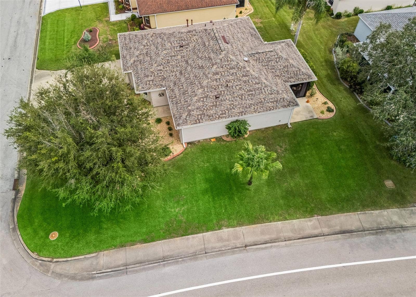 2182 KAYLEE DRIVE, The Villages, FL 32162 2182 KAYLEE DRIVE, The Villages, FL 32162