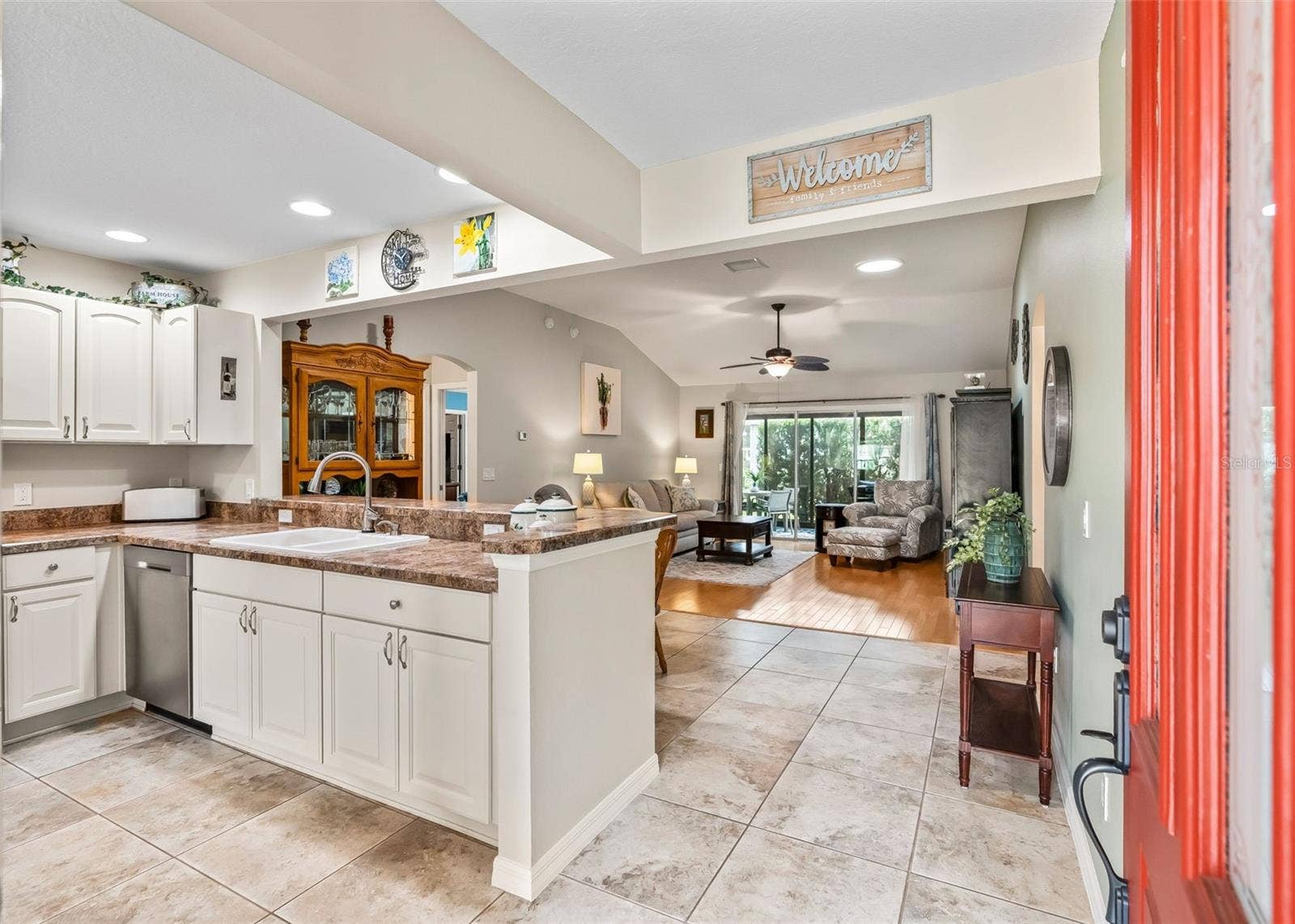 2182 KAYLEE DRIVE, The Villages, FL 32162 2182 KAYLEE DRIVE, The Villages, FL 32162