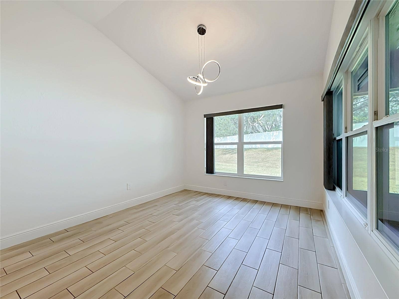 10371 ADDISON SHORE WAY, Oxford, FL 34484 Dining room