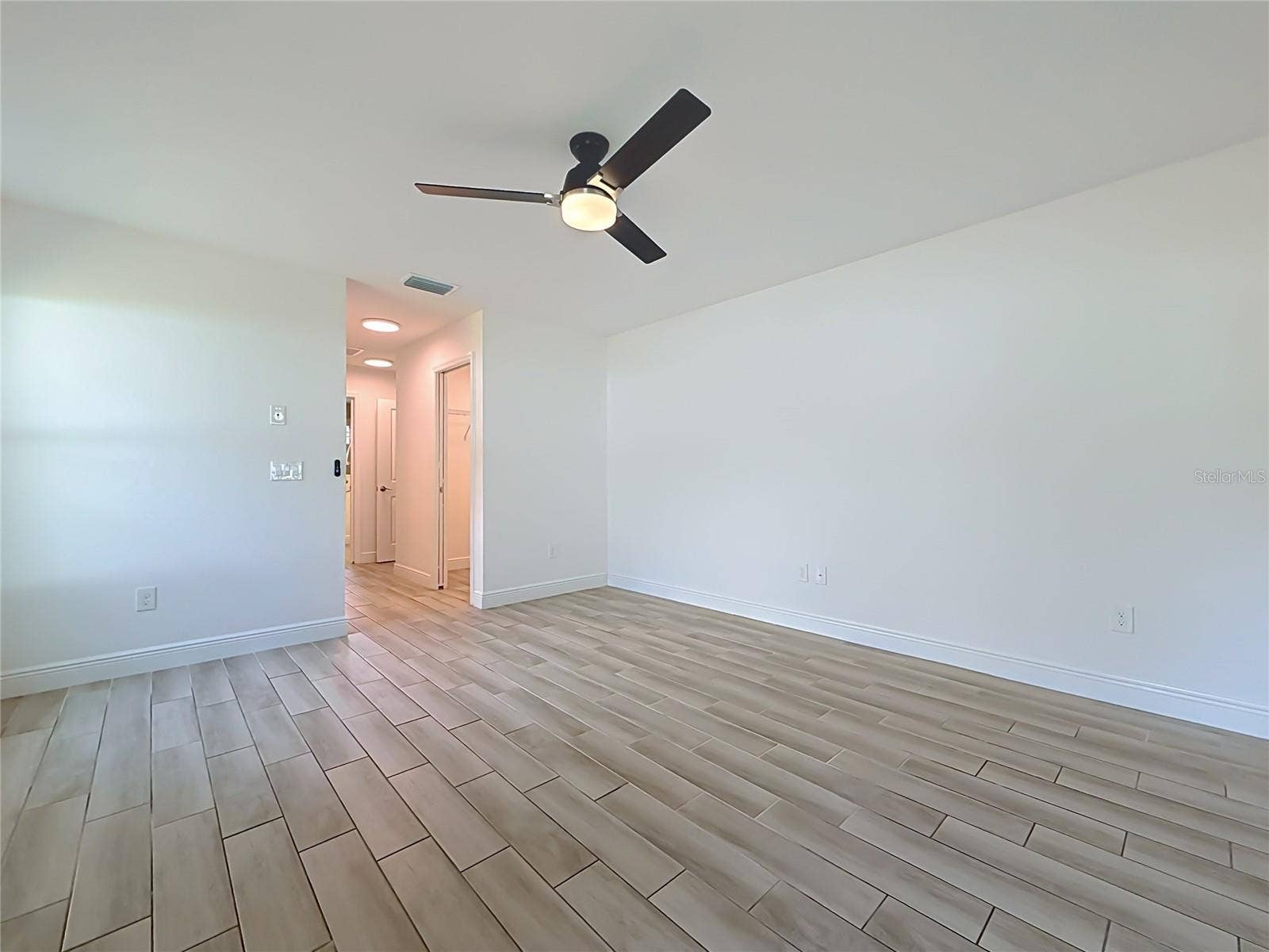 10371 ADDISON SHORE WAY, Oxford, FL 34484 Primary bedroom