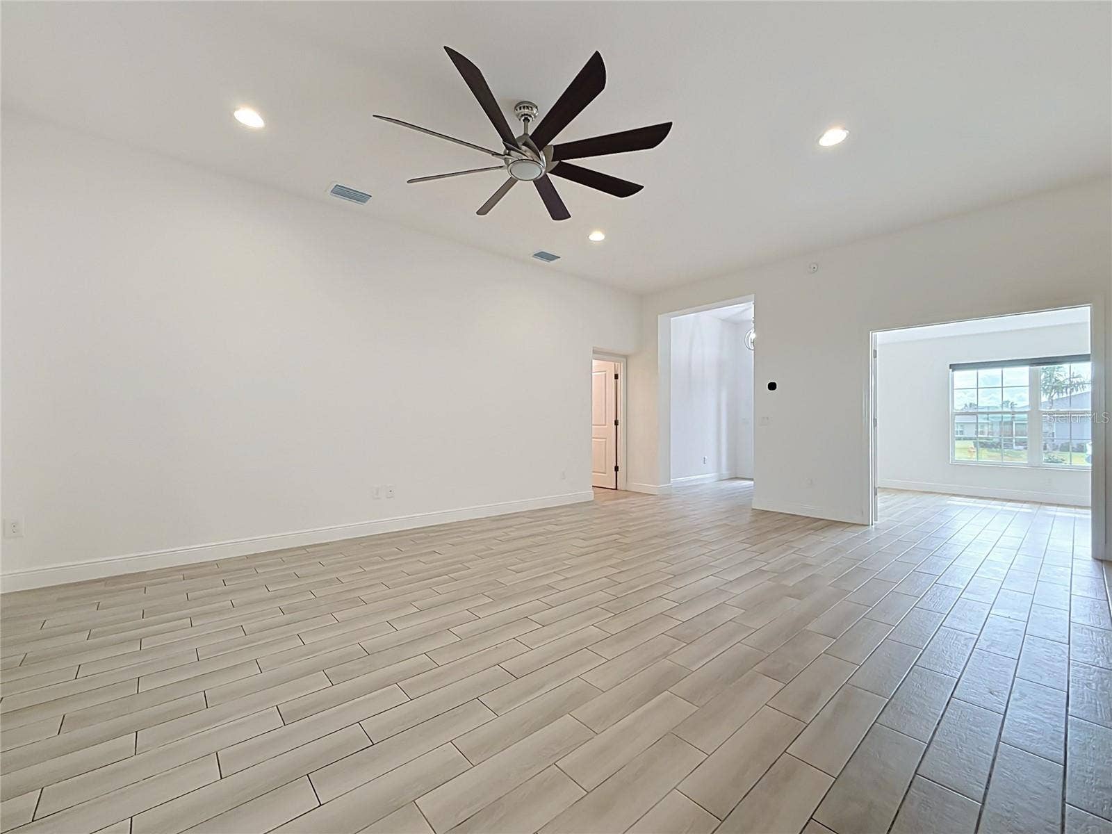 10371 ADDISON SHORE WAY, Oxford, FL 34484 10371 ADDISON SHORE WAY, Oxford, FL 34484