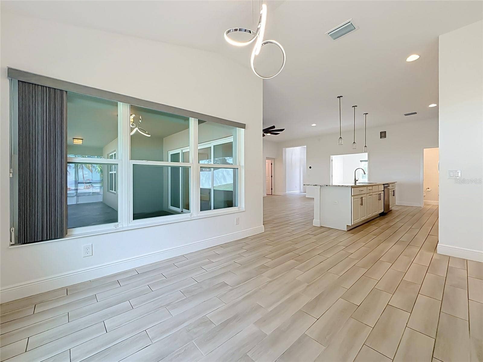 10371 ADDISON SHORE WAY, Oxford, FL 34484 Dining room