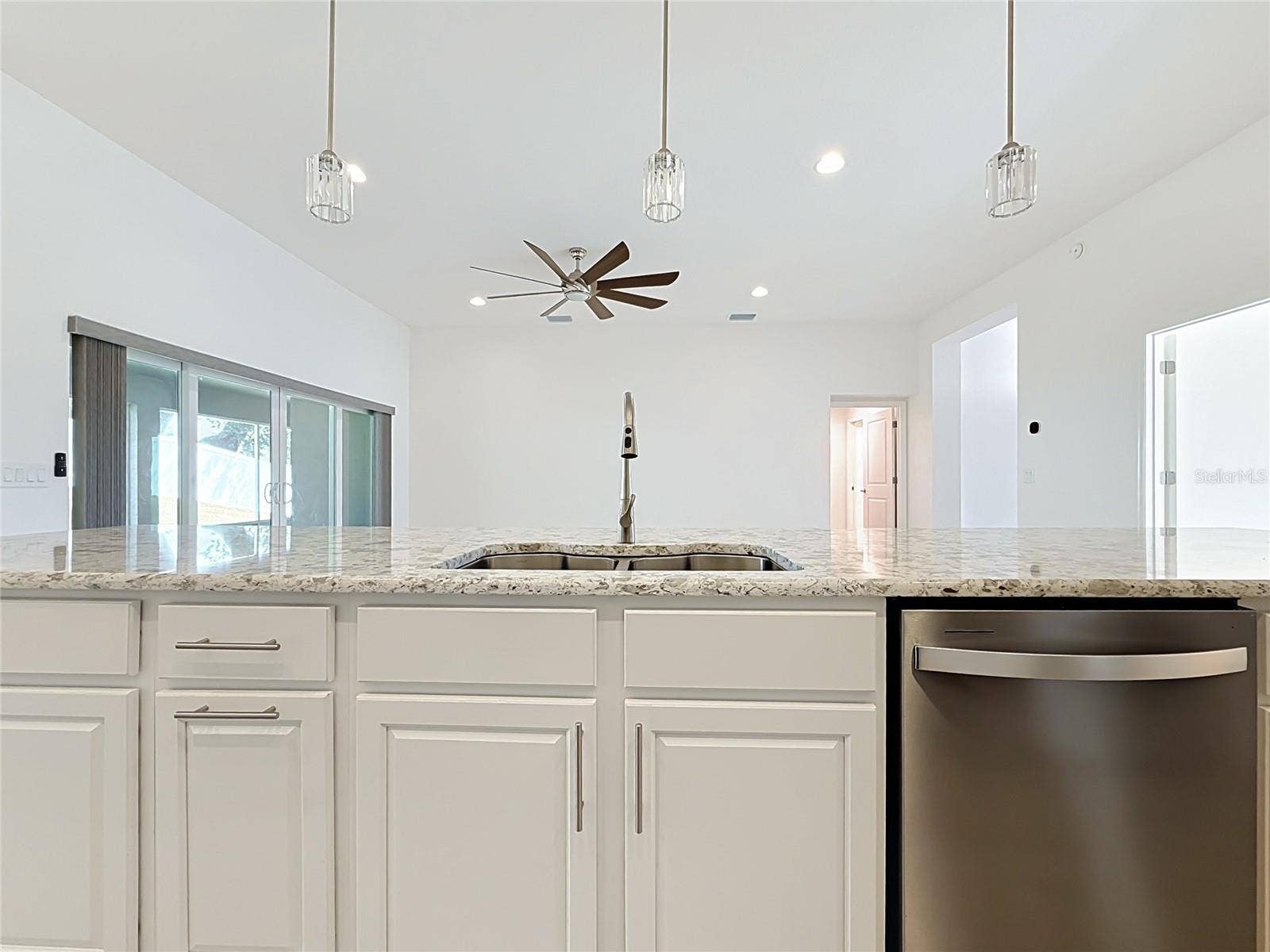 10371 ADDISON SHORE WAY, Oxford, FL 34484 10371 ADDISON SHORE WAY, Oxford, FL 34484
