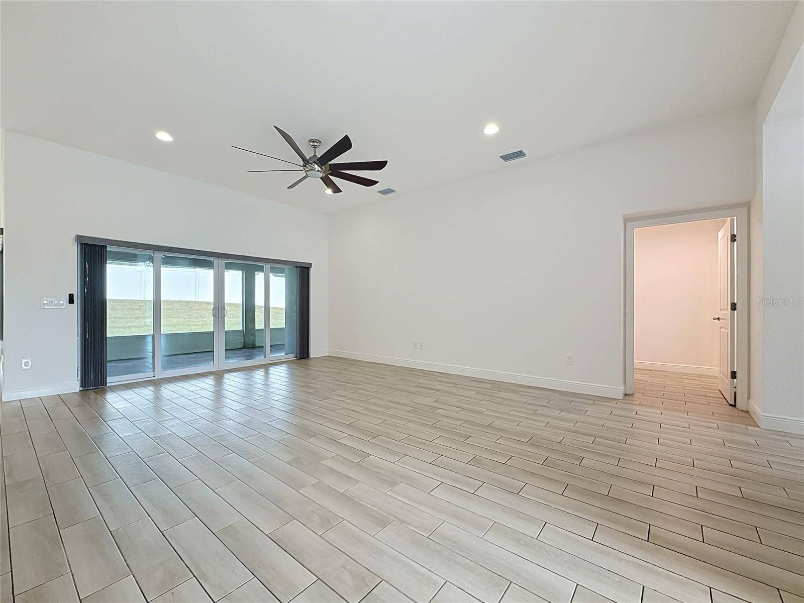 10371 ADDISON SHORE WAY, Oxford, FL 34484 10371 ADDISON SHORE WAY, Oxford, FL 34484
