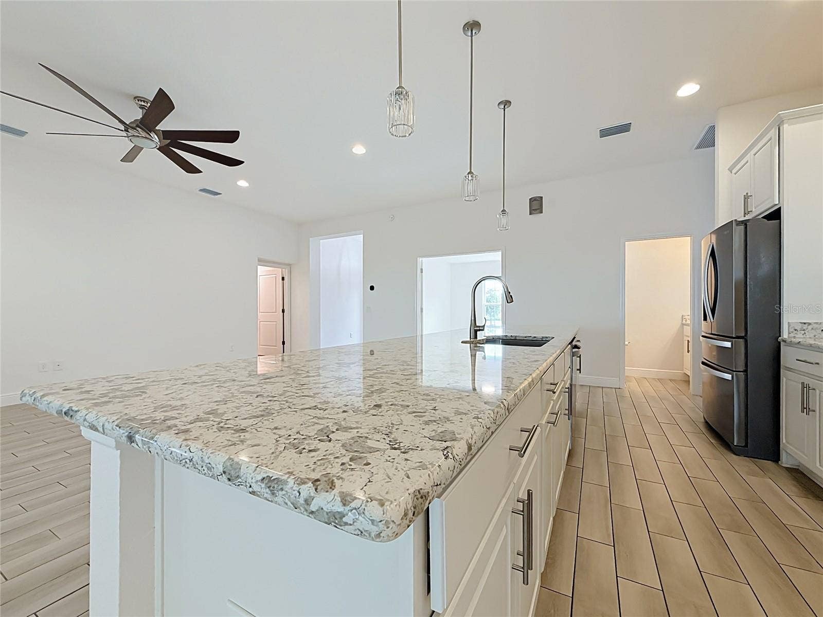10371 ADDISON SHORE WAY, Oxford, FL 34484 10371 ADDISON SHORE WAY, Oxford, FL 34484