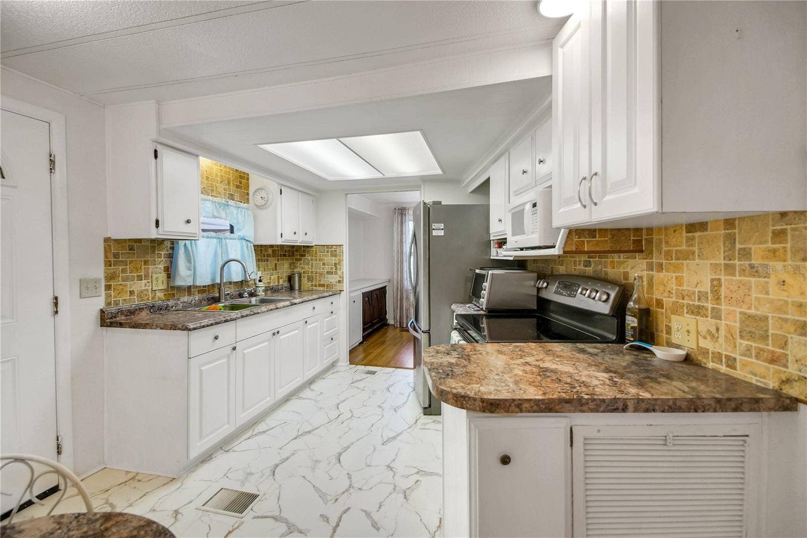 410 HAWTHORNE BOULEVARD, Leesburg, FL 34748 410 HAWTHORNE BOULEVARD, Leesburg, FL 34748