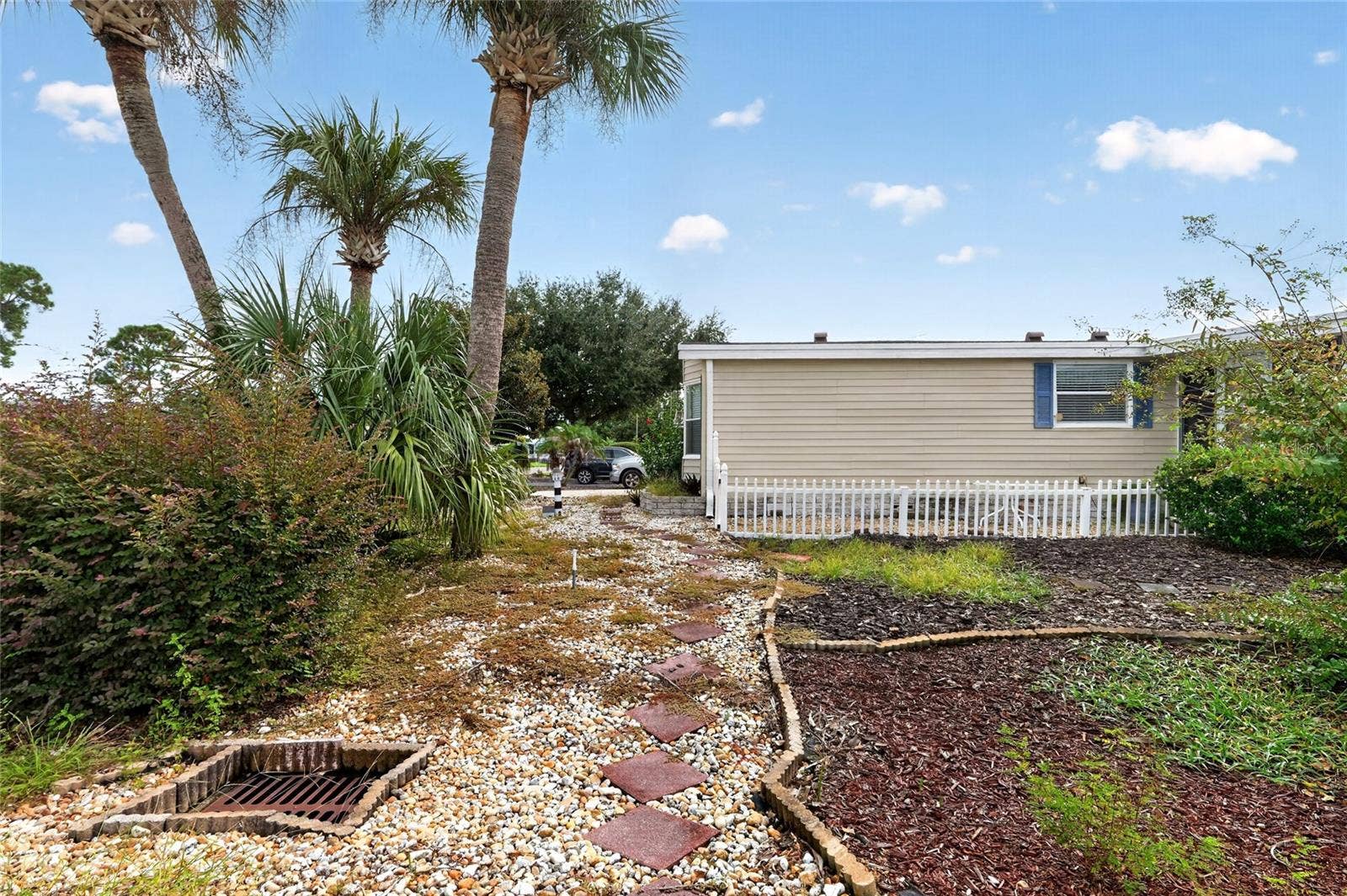 3401 RAINBOW ROAD, Tavares, FL 32778 3401 RAINBOW ROAD, Tavares, FL 32778