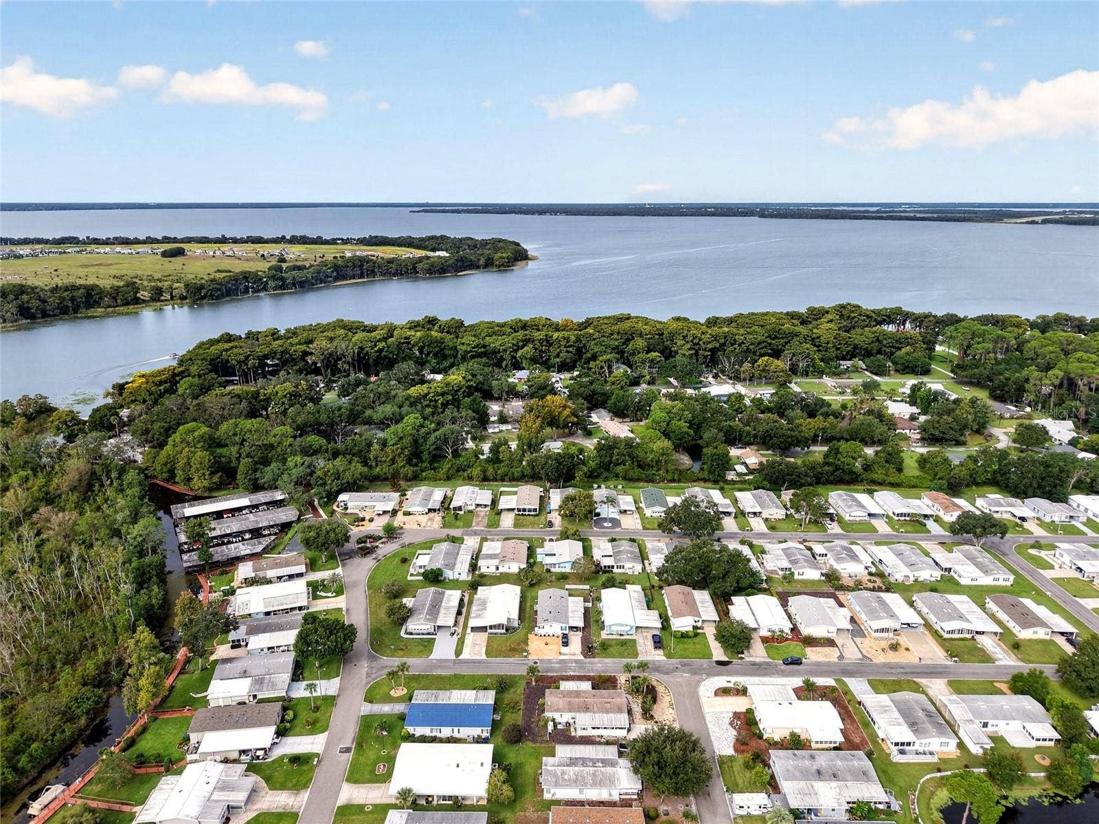 3401 RAINBOW ROAD, Tavares, FL 32778 3401 RAINBOW ROAD, Tavares, FL 32778
