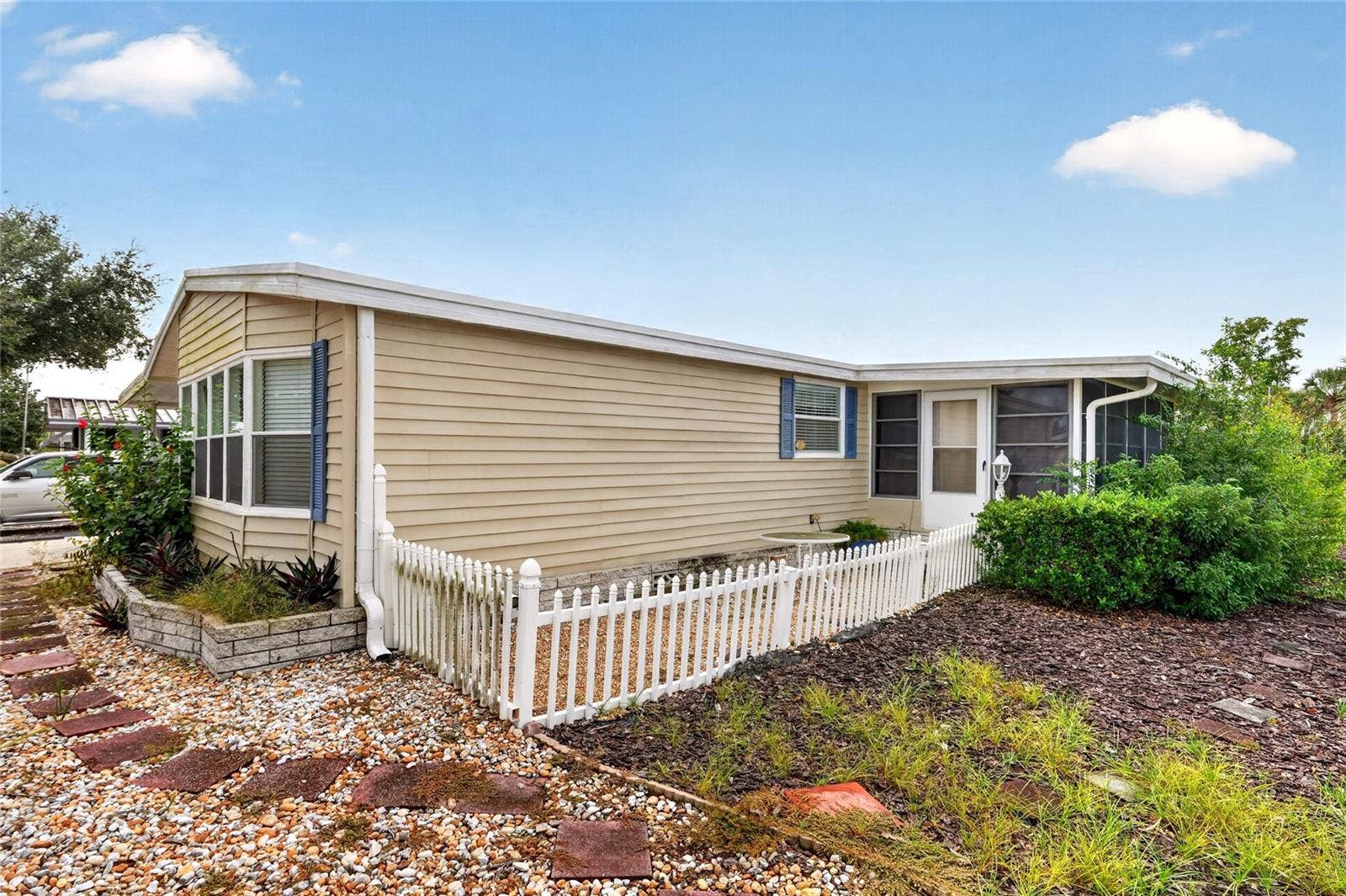 3401 RAINBOW ROAD, Tavares, FL 32778 3401 RAINBOW ROAD, Tavares, FL 32778