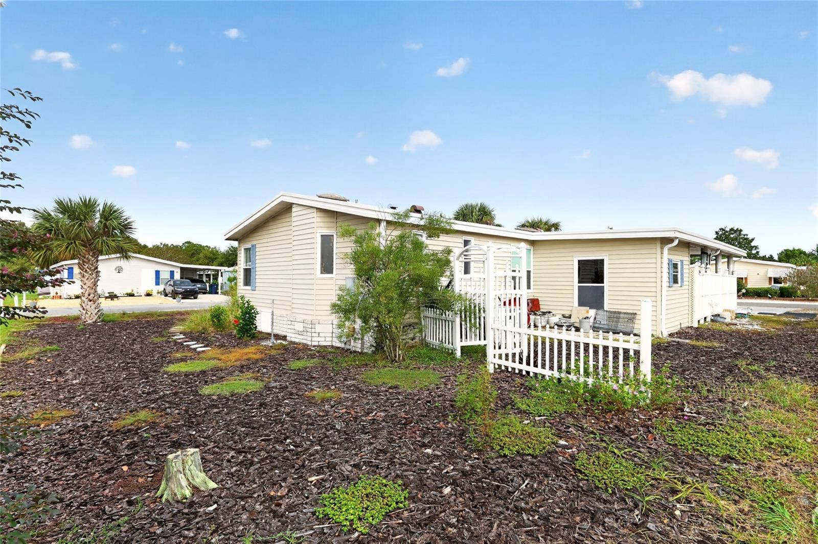 3401 RAINBOW ROAD, Tavares, FL 32778 3401 RAINBOW ROAD, Tavares, FL 32778