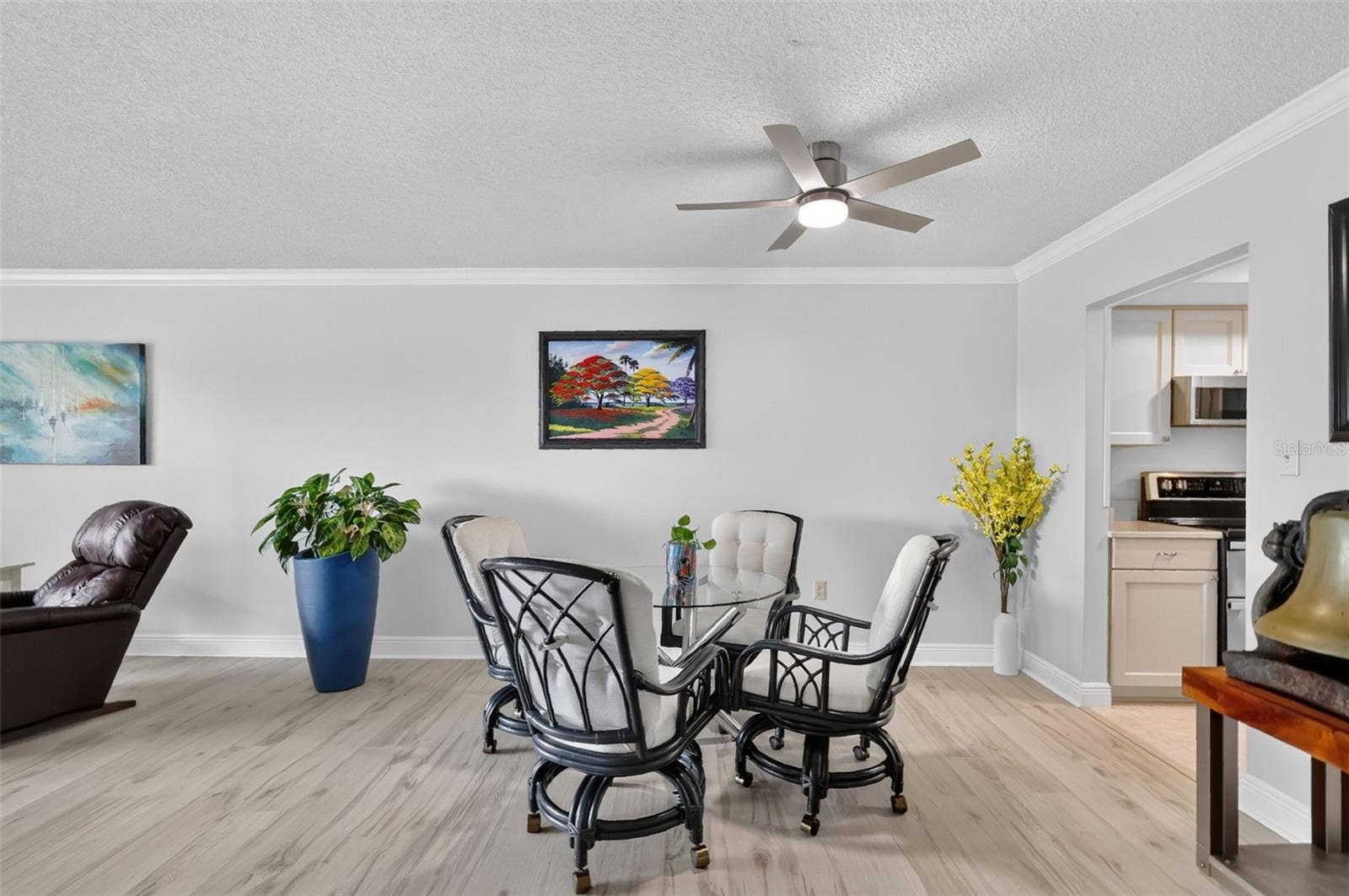 601 N MCDONALD STREET, #103, Mount Dora, FL 32757