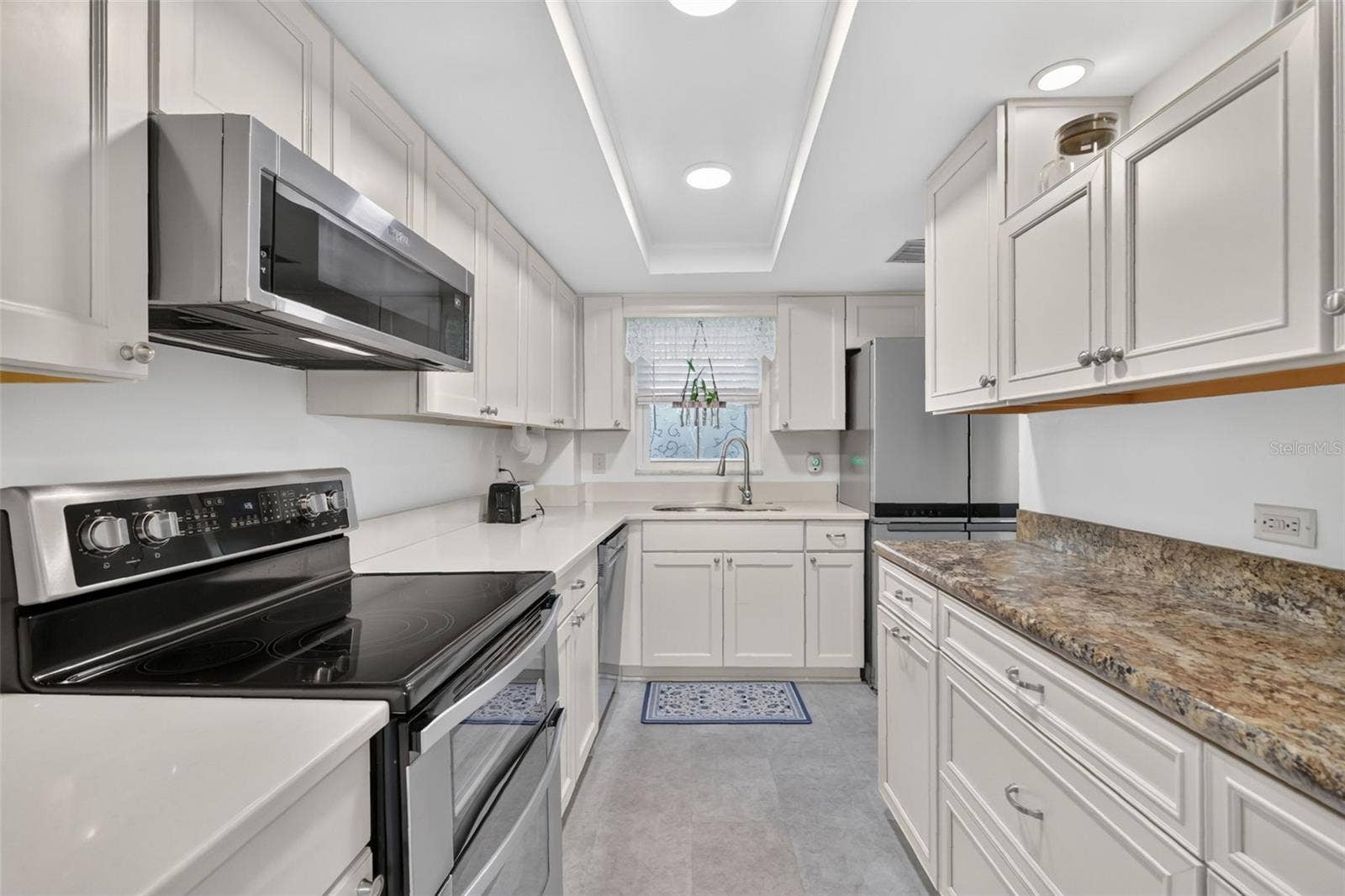 601 N MCDONALD STREET, #103, Mount Dora, FL 32757