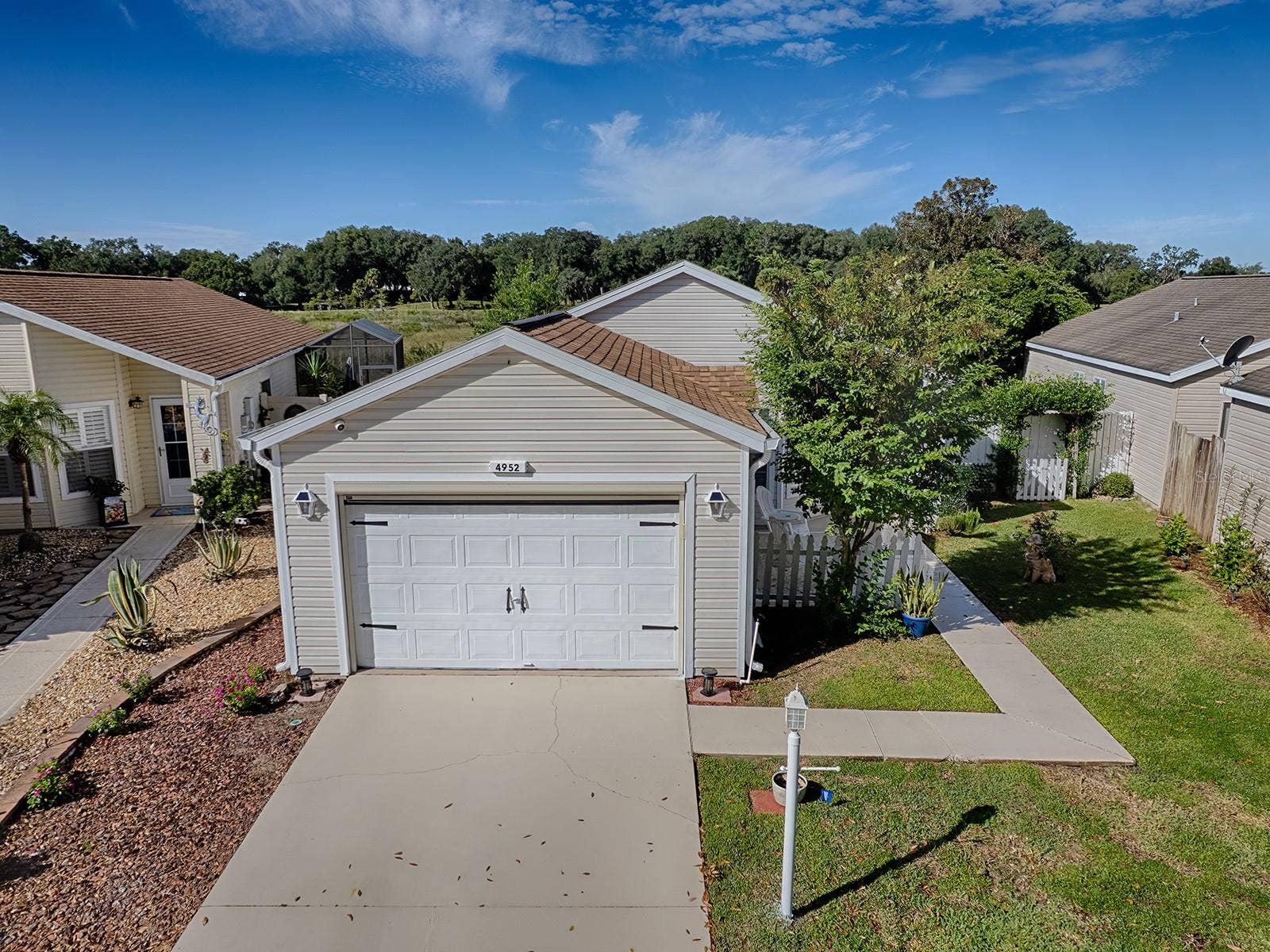 4952 HERON RUN CIRCLE, Leesburg, FL 34748 4952 HERON RUN CIRCLE, Leesburg, FL 34748