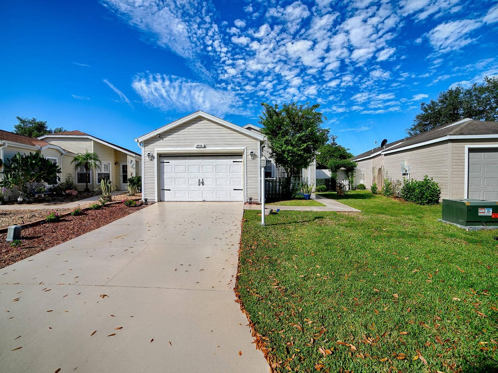 4952 HERON RUN CIRCLE, Leesburg, FL 34748 4952 HERON RUN CIRCLE, Leesburg, FL 34748