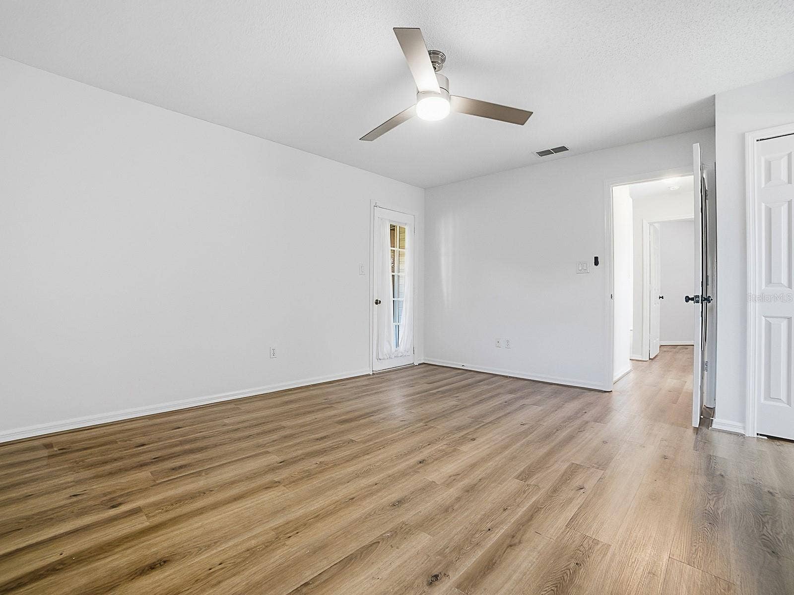 4952 HERON RUN CIRCLE, Leesburg, FL 34748 4952 HERON RUN CIRCLE, Leesburg, FL 34748