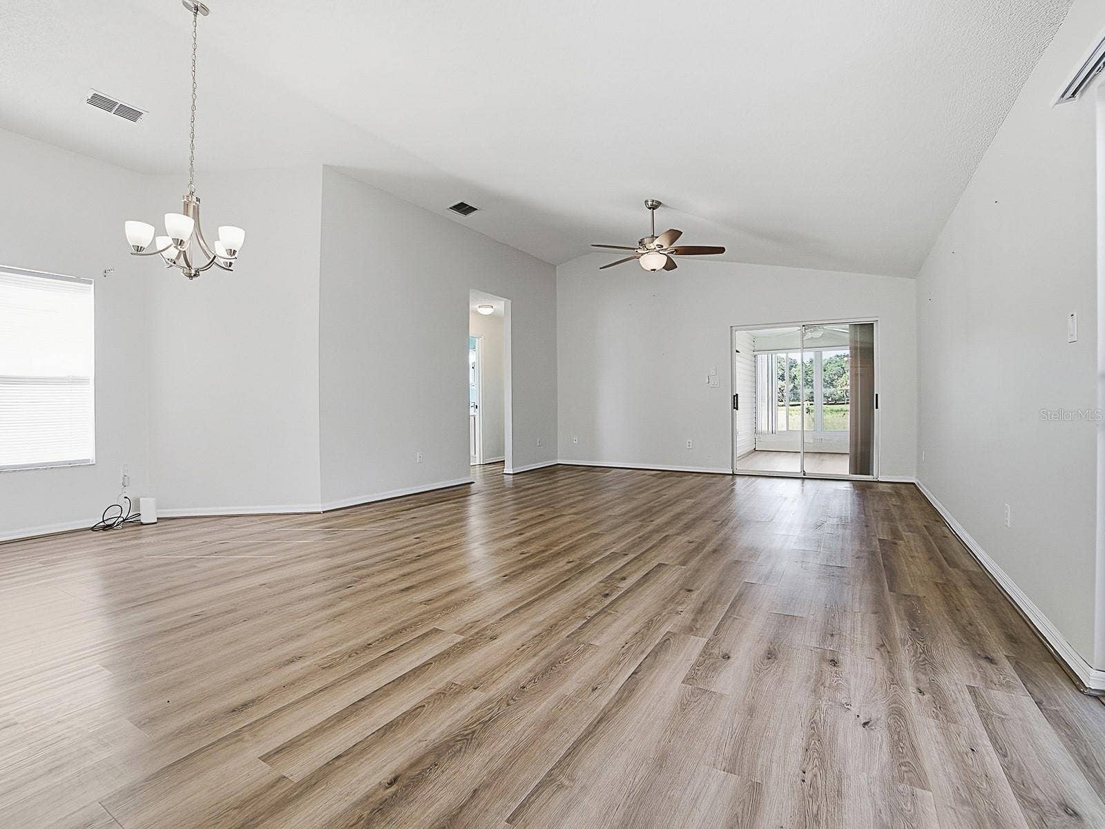 4952 HERON RUN CIRCLE, Leesburg, FL 34748 4952 HERON RUN CIRCLE, Leesburg, FL 34748