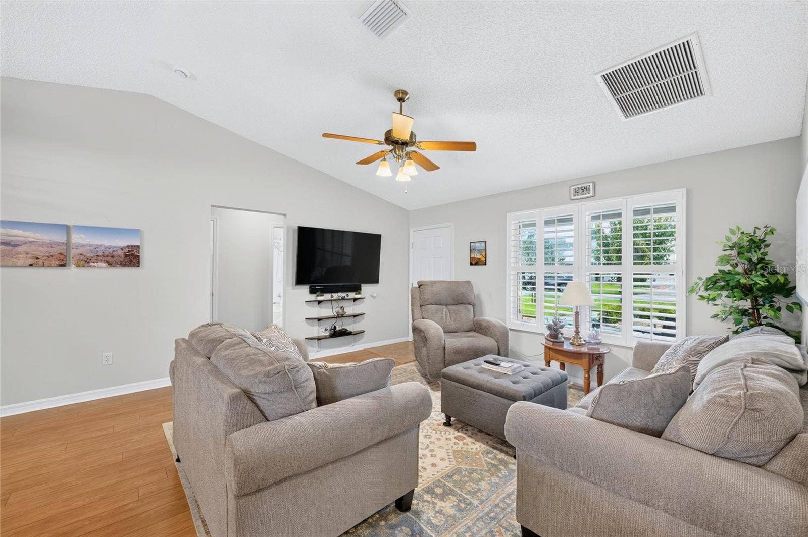 954 BARRYMOORE LOOP, The Villages, FL 32162 954 BARRYMOORE LOOP, The Villages, FL 32162