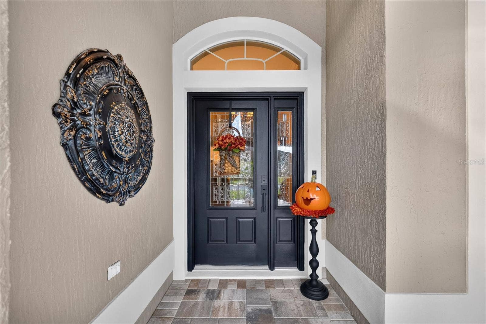1793 WAX BERRY COURT, The Villages, FL 32163 Covered Entry Vestibule