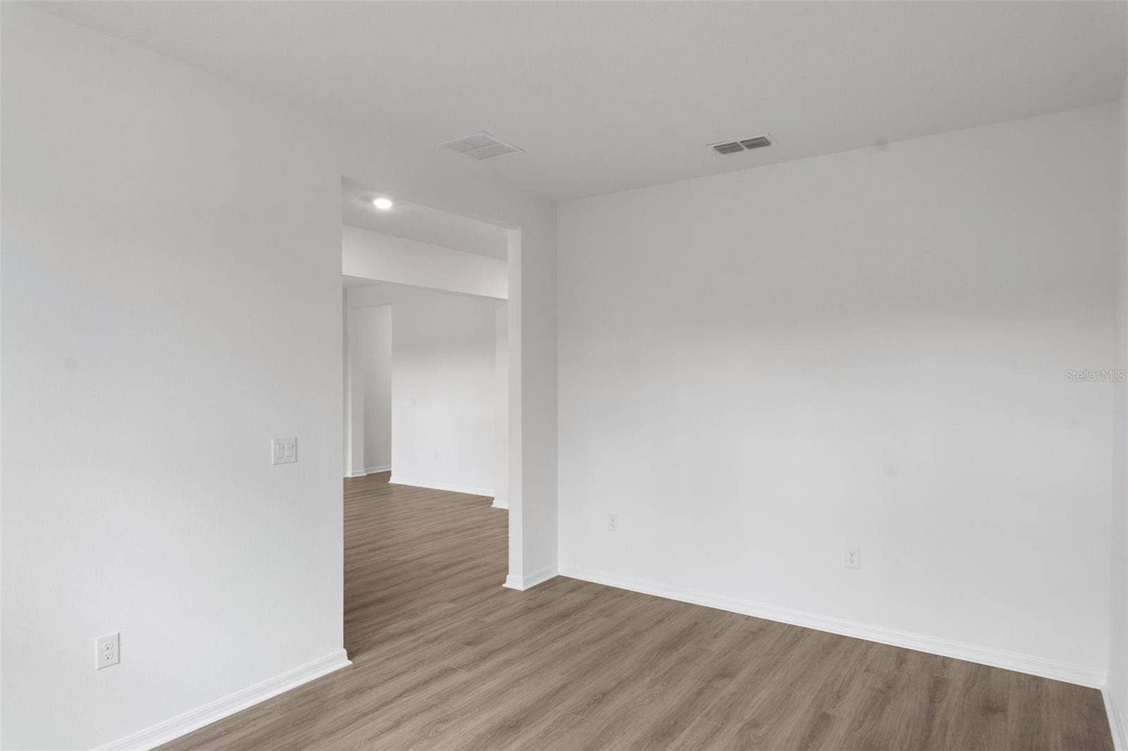 17572 VALLEYWOOD PARKWAY, Land O Lakes, FL 34638 17572 VALLEYWOOD PARKWAY, Land O Lakes, FL 34638