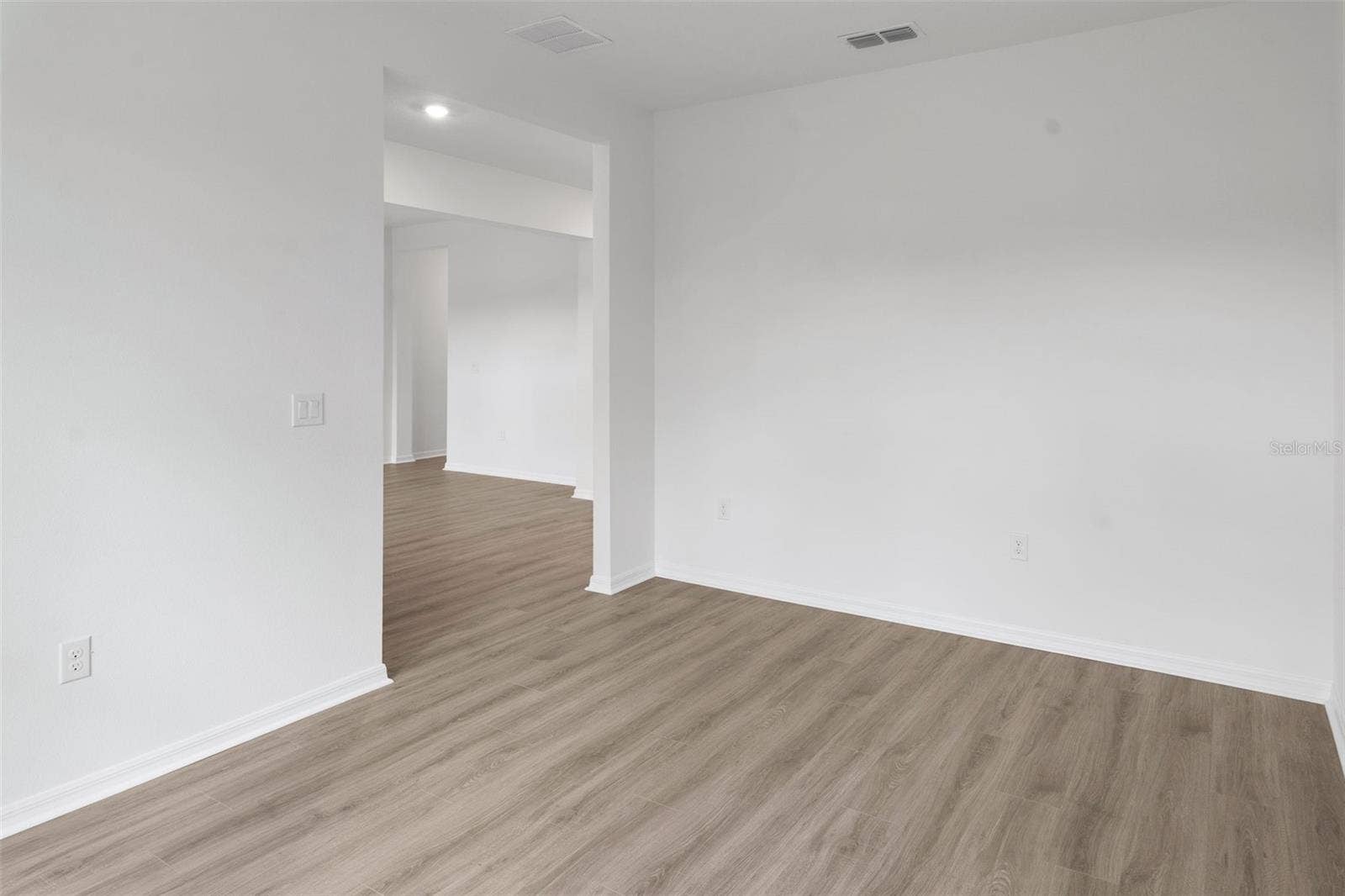 17572 VALLEYWOOD PARKWAY, Land O Lakes, FL 34638 17572 VALLEYWOOD PARKWAY, Land O Lakes, FL 34638