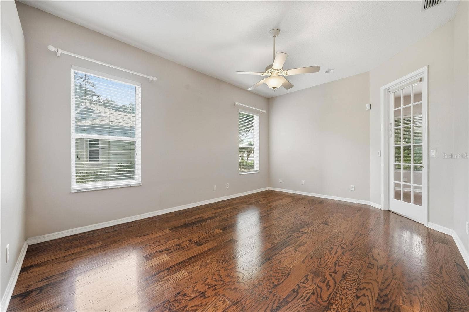 5127 AURORA DRIVE, Leesburg, FL 34748 5127 AURORA DRIVE, Leesburg, FL 34748