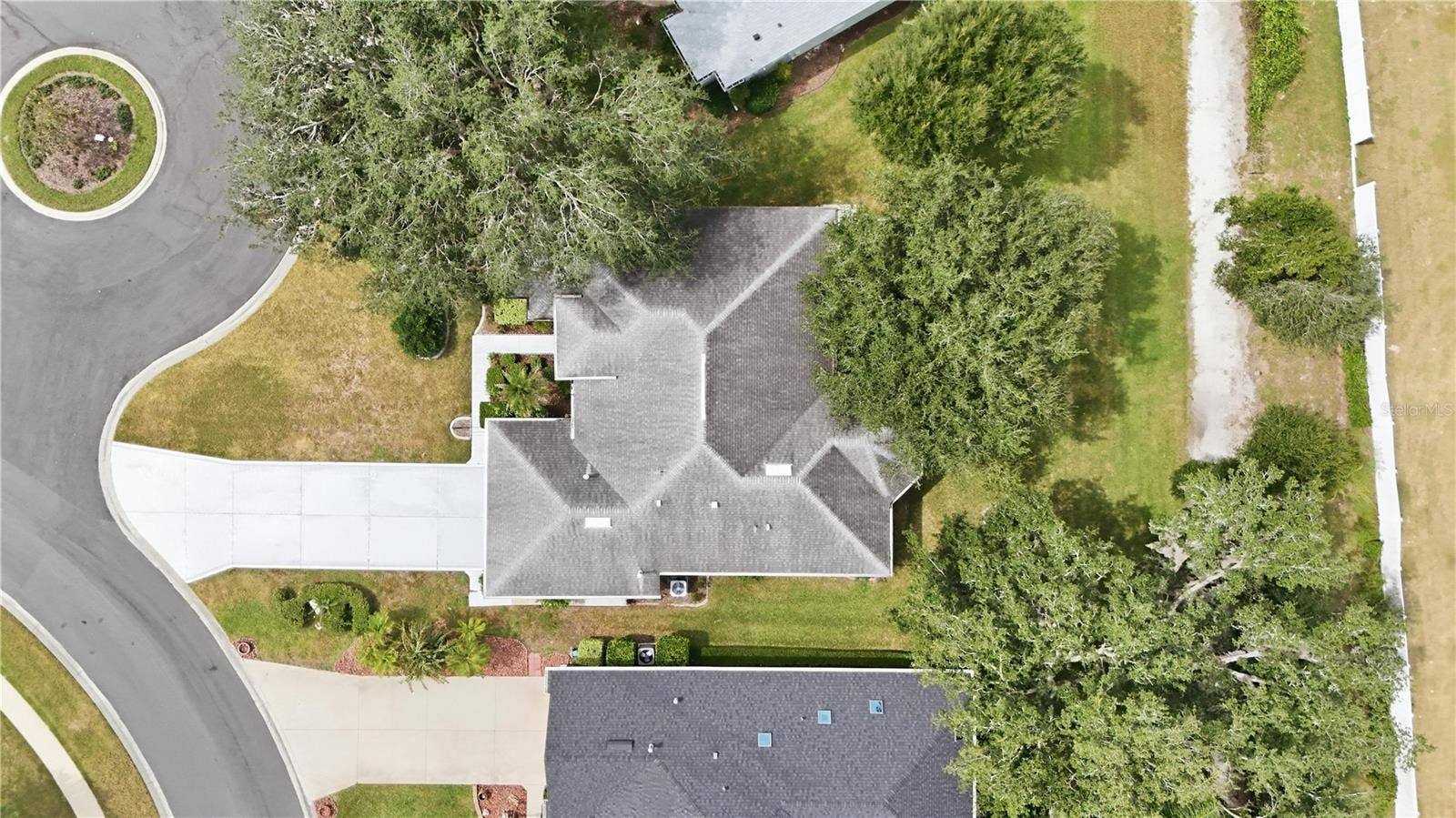 5127 AURORA DRIVE, Leesburg, FL 34748 5127 AURORA DRIVE, Leesburg, FL 34748