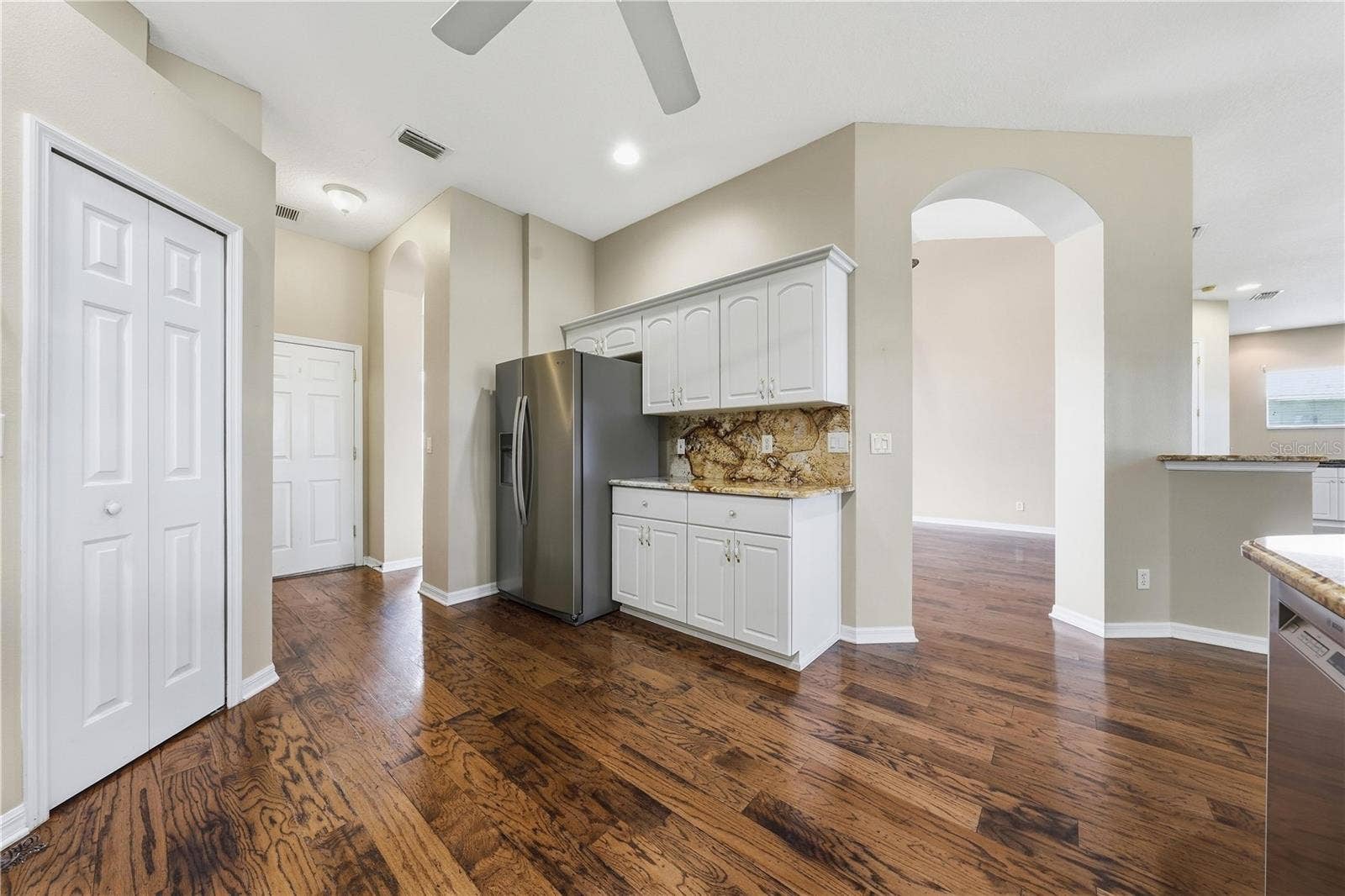 5127 AURORA DRIVE, Leesburg, FL 34748 5127 AURORA DRIVE, Leesburg, FL 34748