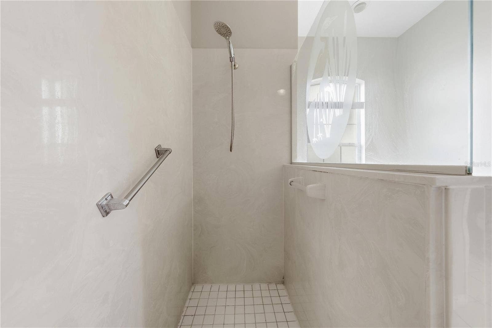 5127 AURORA DRIVE, Leesburg, FL 34748 5127 AURORA DRIVE, Leesburg, FL 34748