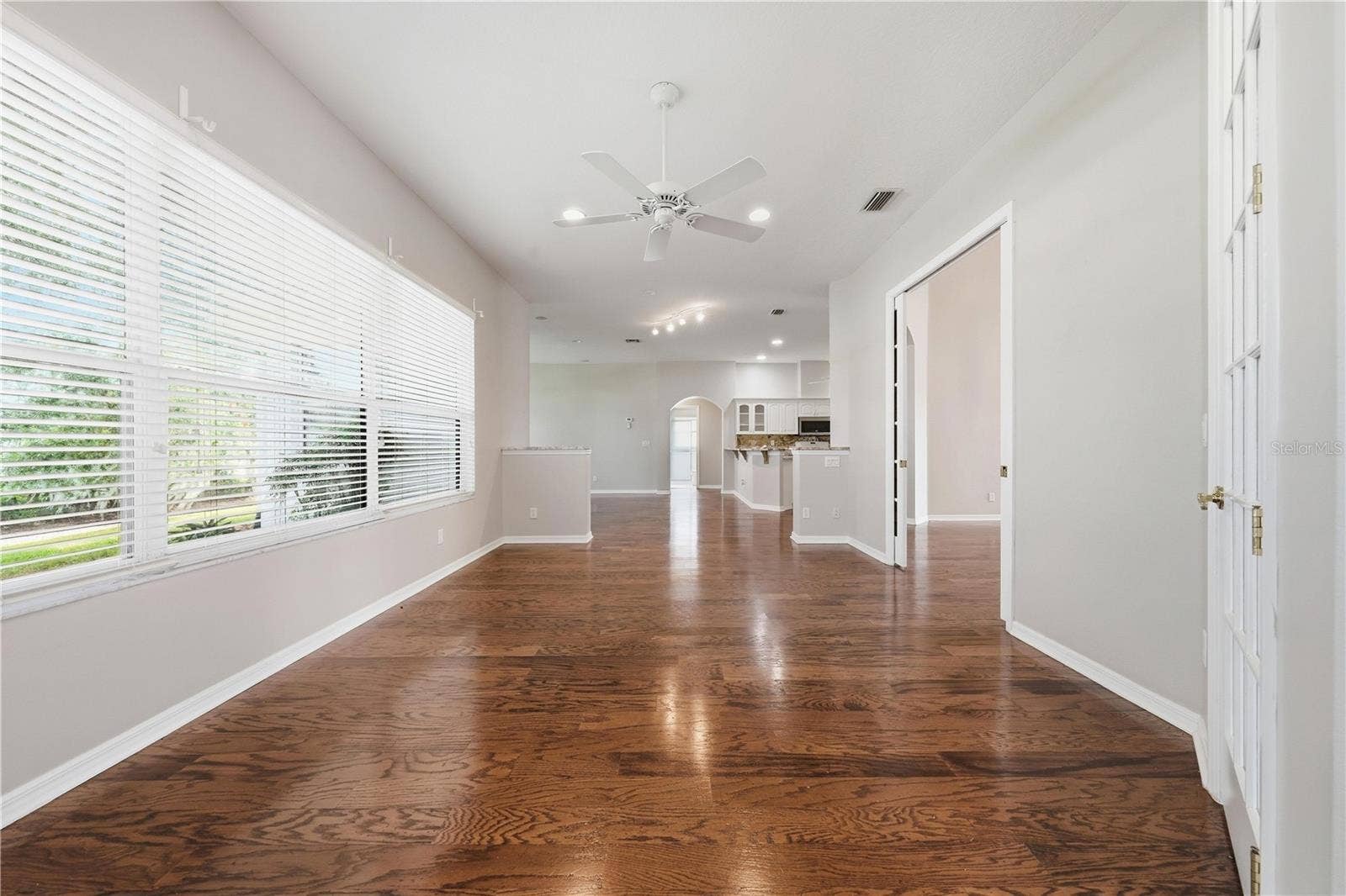 5127 AURORA DRIVE, Leesburg, FL 34748 5127 AURORA DRIVE, Leesburg, FL 34748
