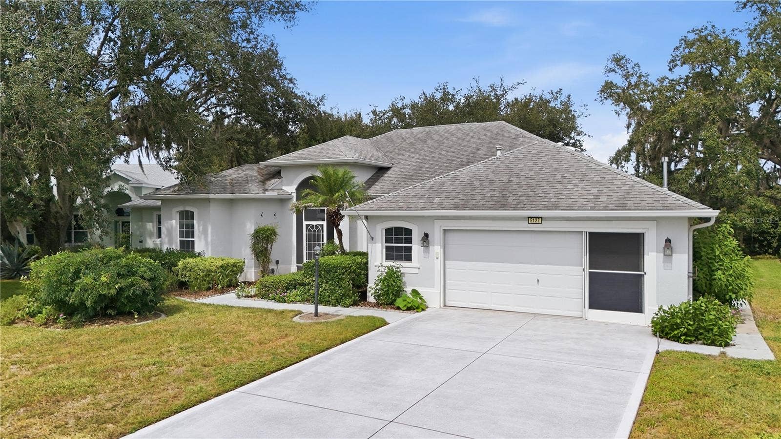 5127 AURORA DRIVE, Leesburg, FL 34748 5127 AURORA DRIVE, Leesburg, FL 34748