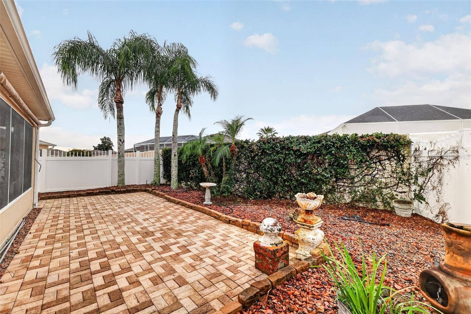 1863 DALTON DRIVE, The Villages, FL 32162 1863 DALTON DRIVE, The Villages, FL 32162