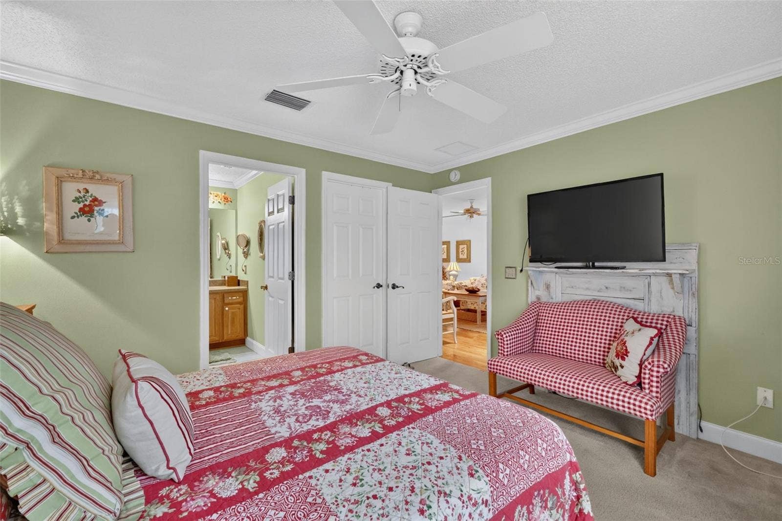 1863 DALTON DRIVE, The Villages, FL 32162 1863 DALTON DRIVE, The Villages, FL 32162