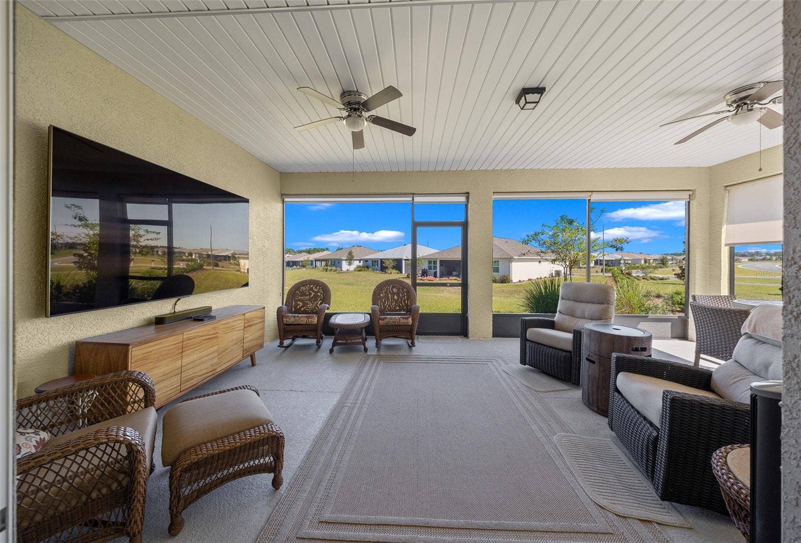 Ginormous Lanai