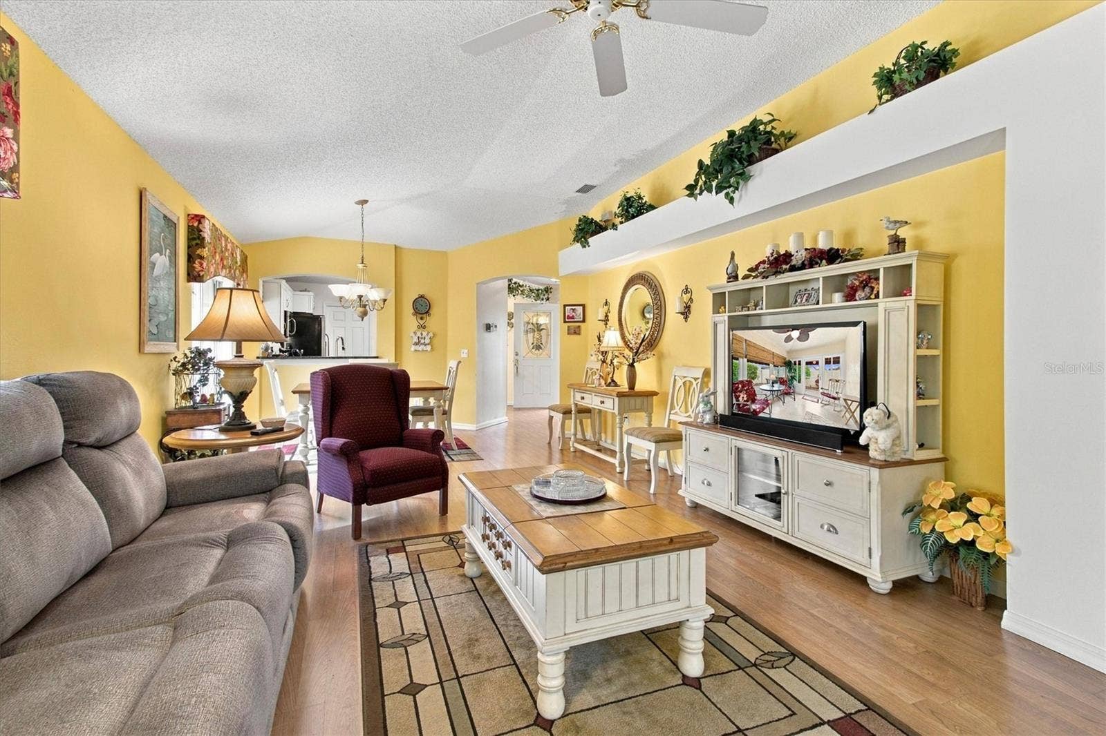 1115 SAN BERNARDO ROAD, The Villages, FL 32162 Living room