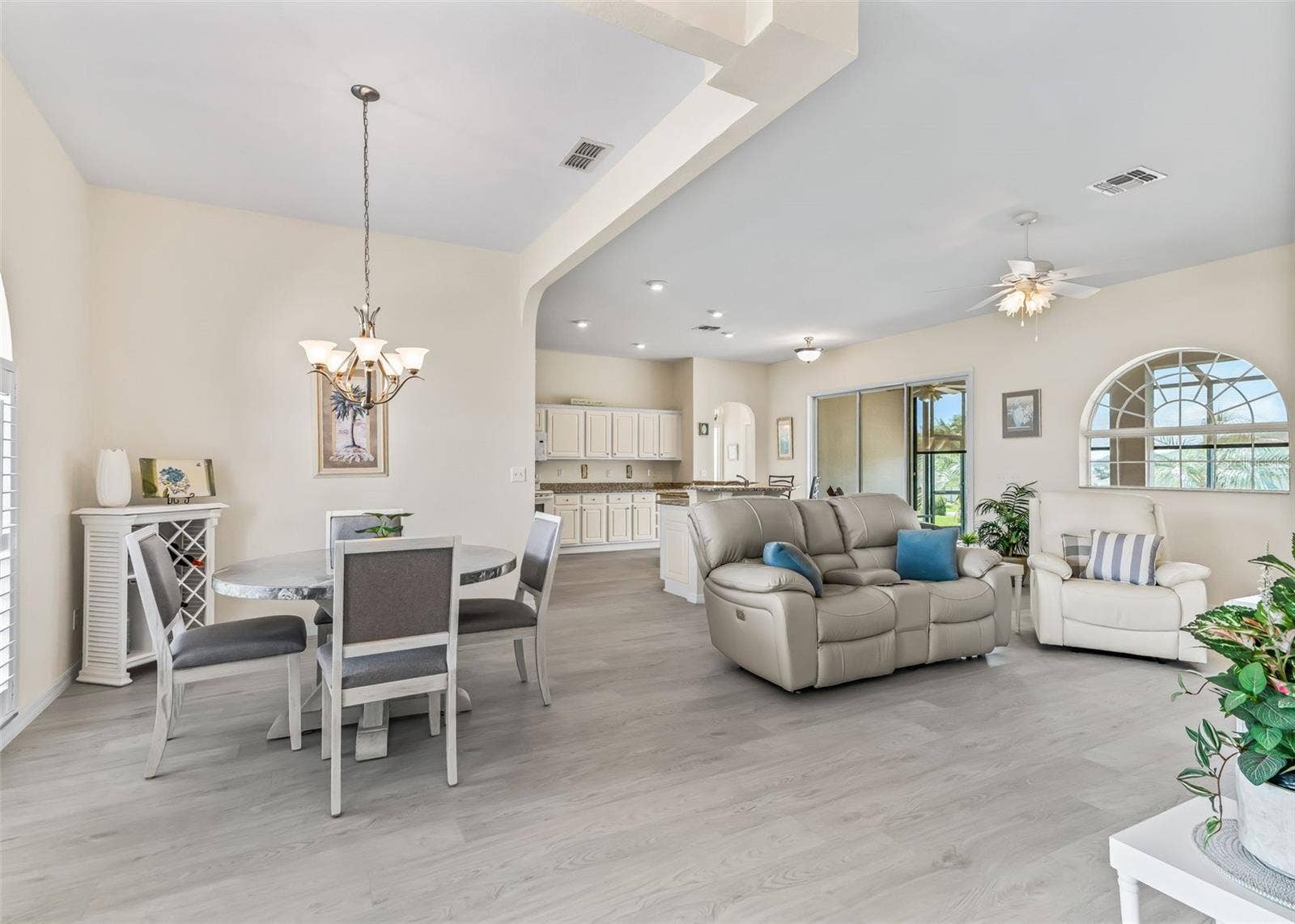 12223 SE 175TH LOOP, Summerfield, FL 34491 Neutral colors throughout