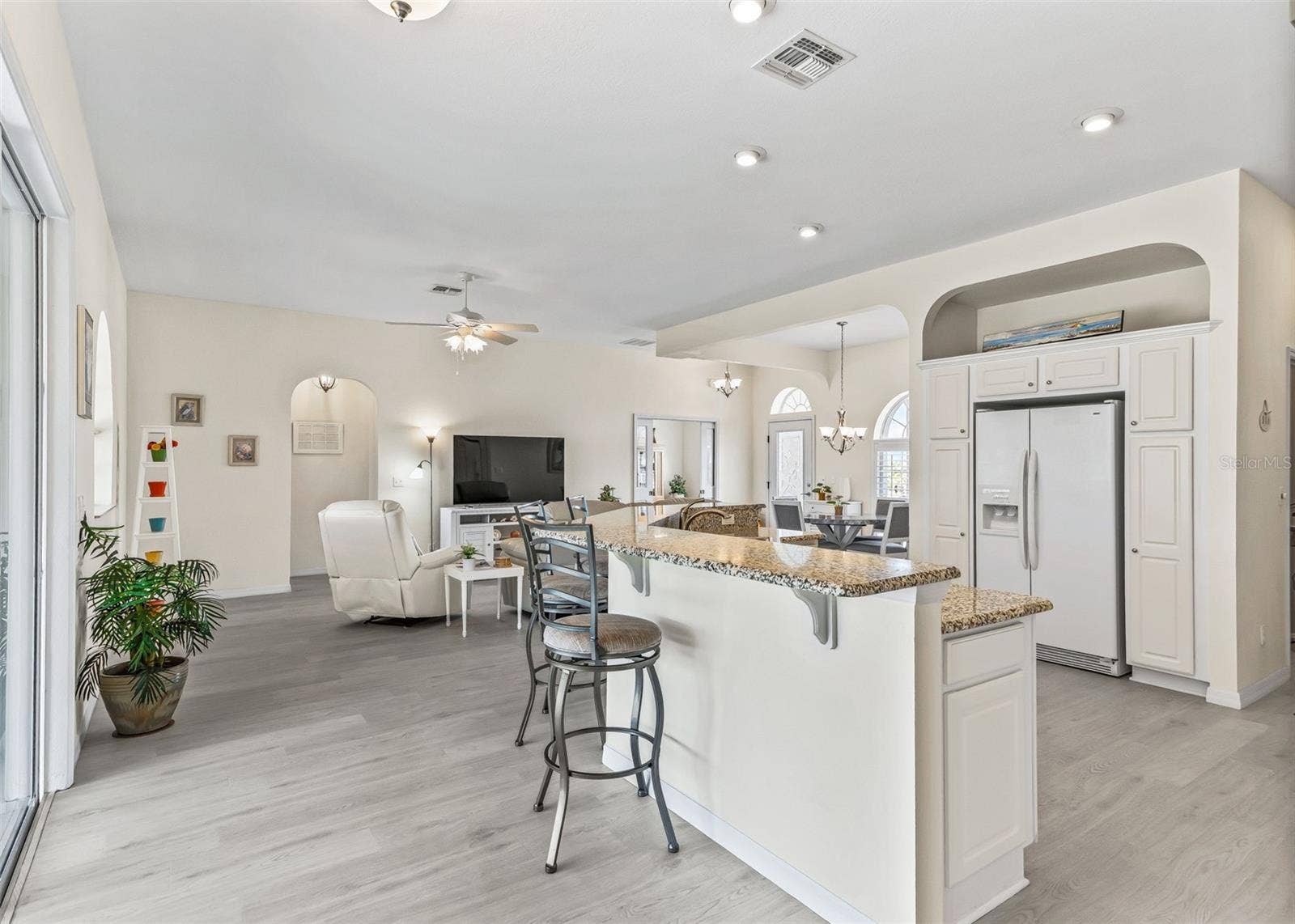 12223 SE 175TH LOOP, Summerfield, FL 34491 smooth ceilings