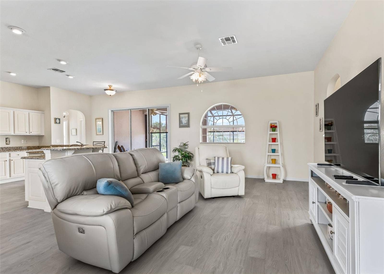 12223 SE 175TH LOOP, Summerfield, FL 34491 Great Room