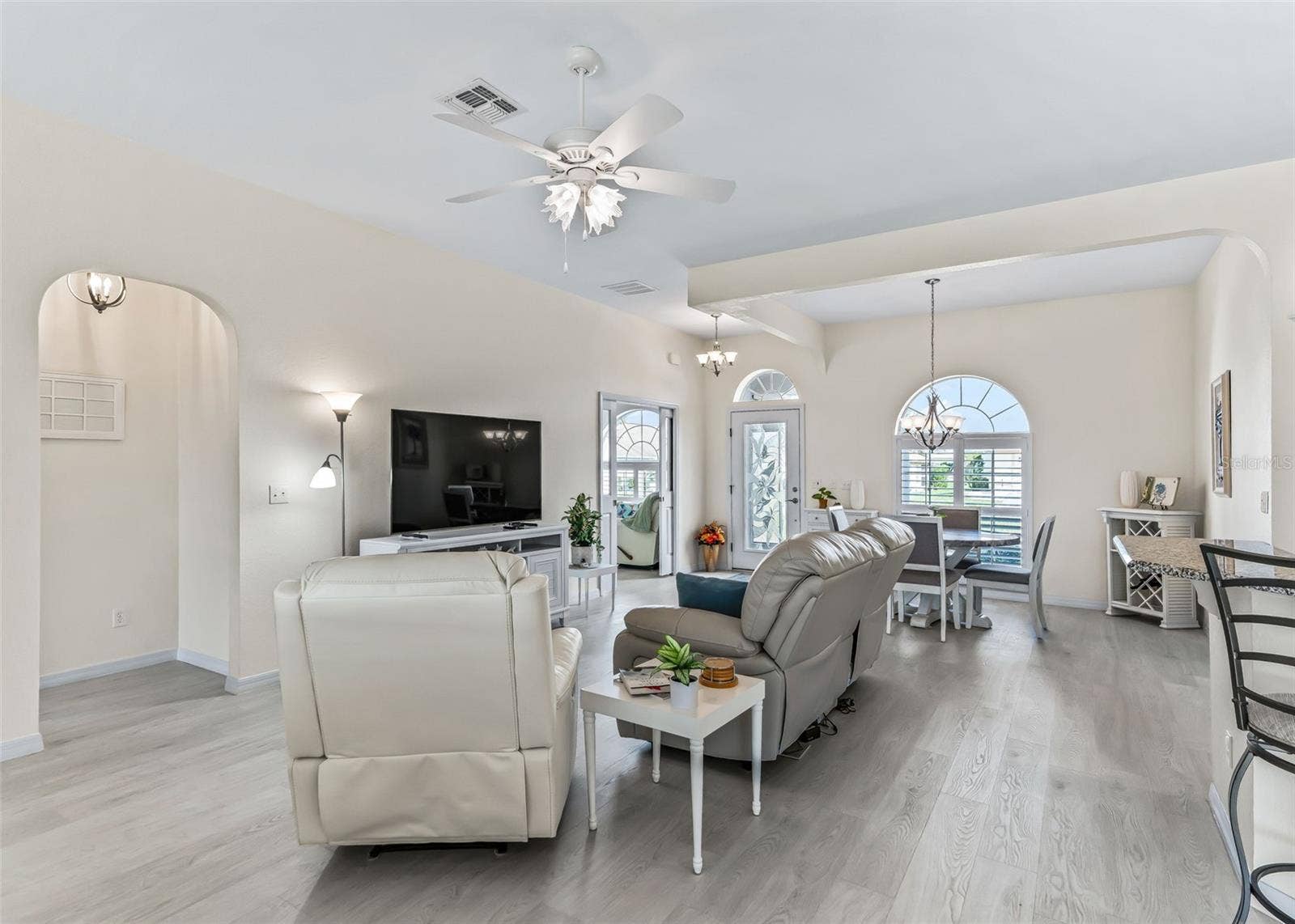 12223 SE 175TH LOOP, Summerfield, FL 34491 10' ceilings